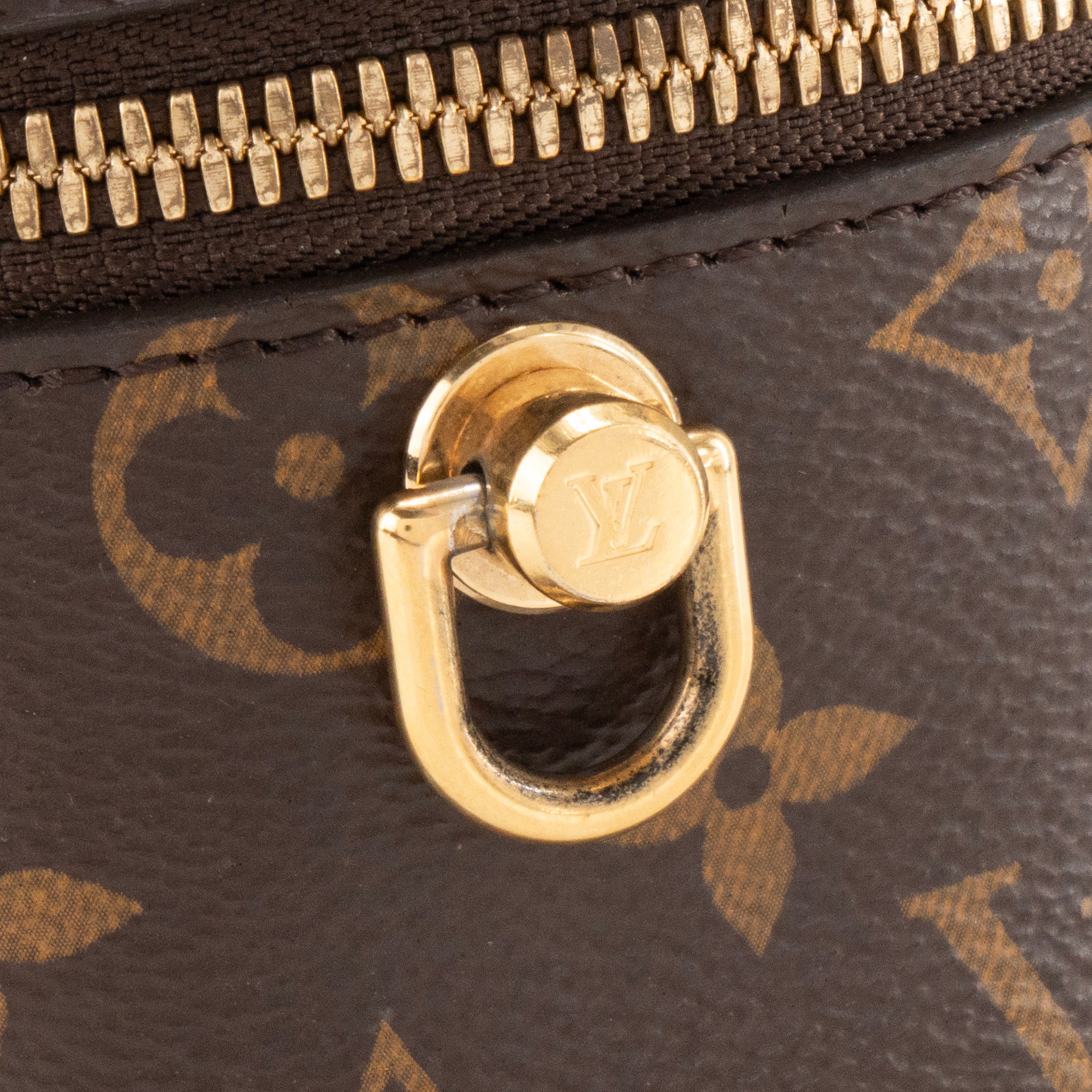 LOUIS VUITTON - Sac à bandoulière Vanity PM Louis Vuitton en toile enduite monogrammée reverse