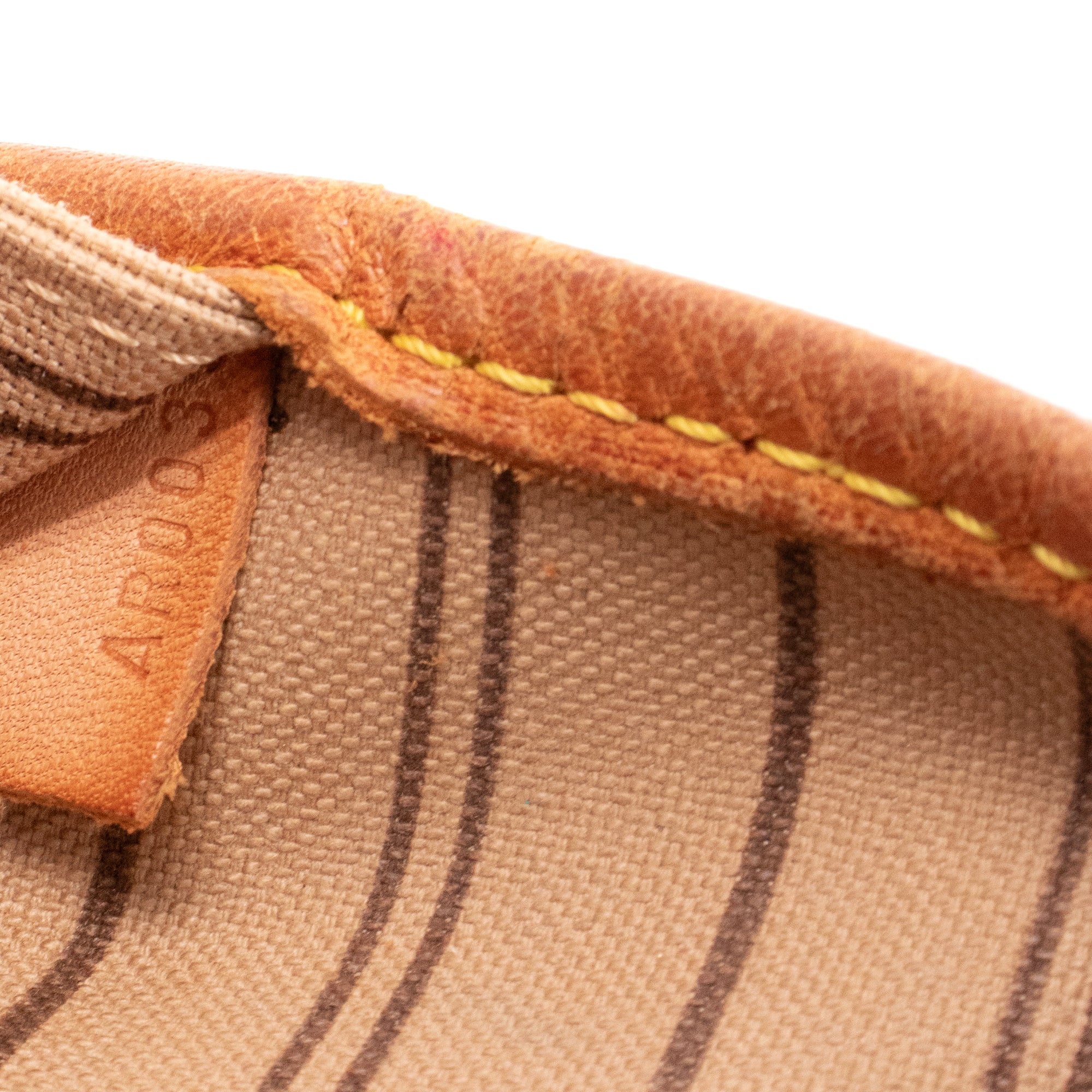LOUIS VUITTON - Sac cabas Neverfull MM Louis Vuitton en toile enduite monogrammée