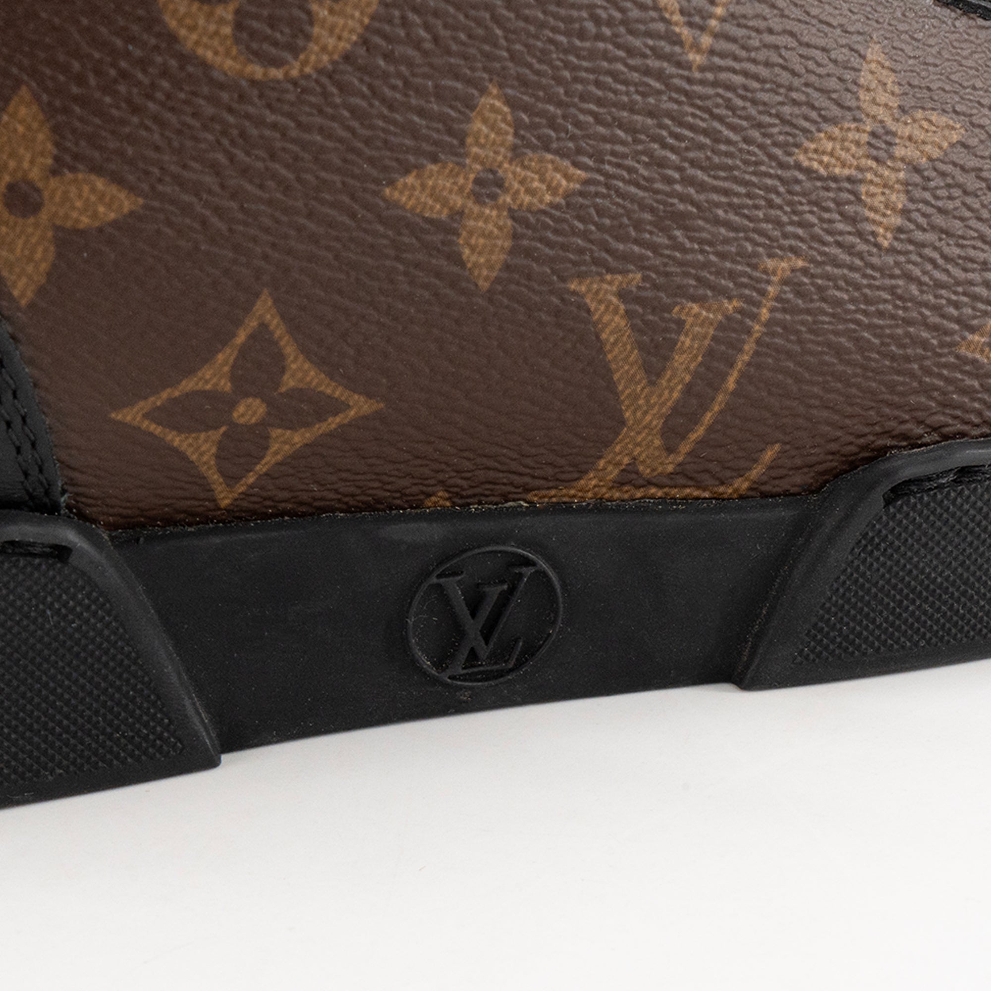 LOUIS VUITTON - Sneakers Match-Up Louis Vuitton en toile enduite monogrammée et cuir lisse noir (T41,5)