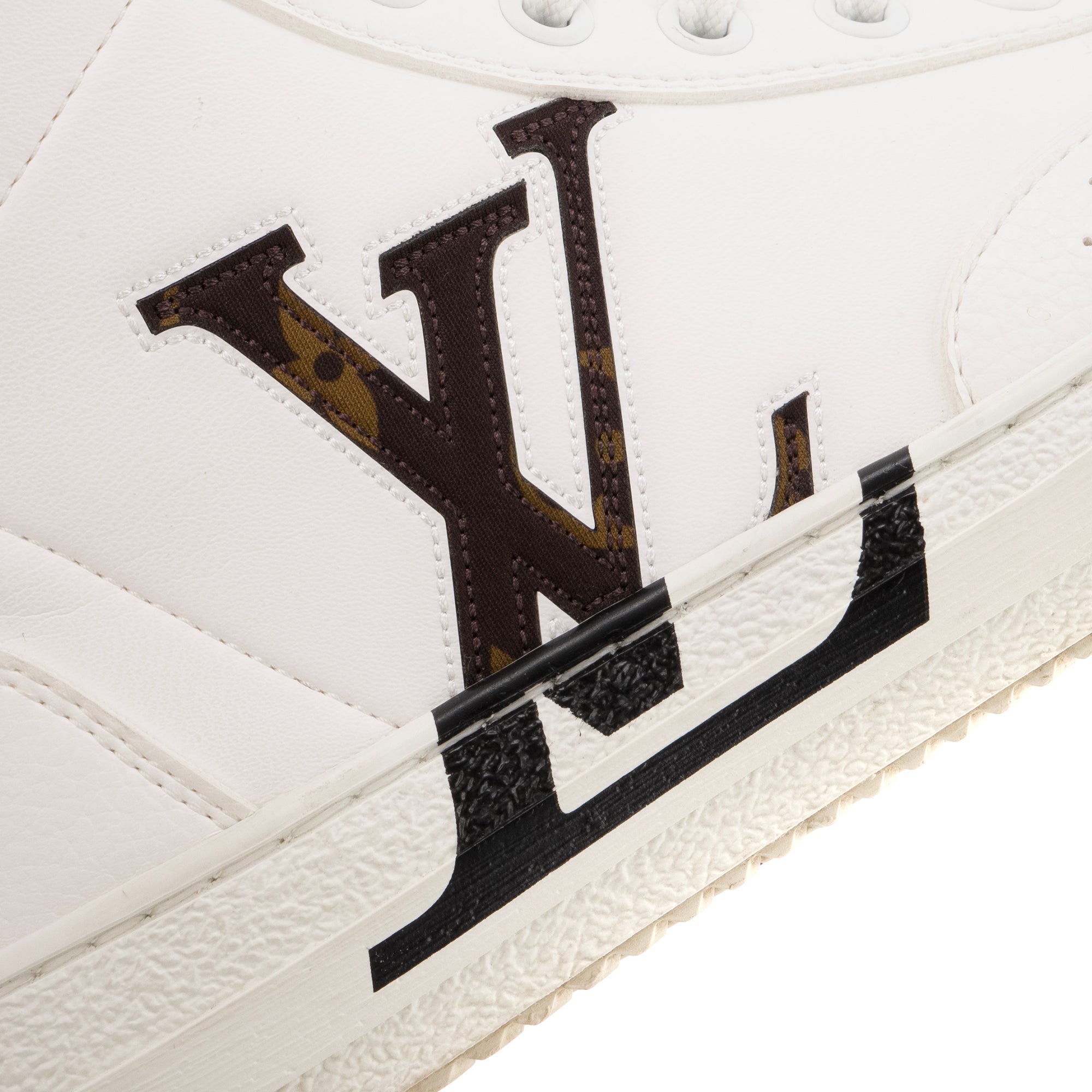 LOUIS VUITTON - Sneakers montantes Charlie Louis Vuitton en cuir blanc (T37)