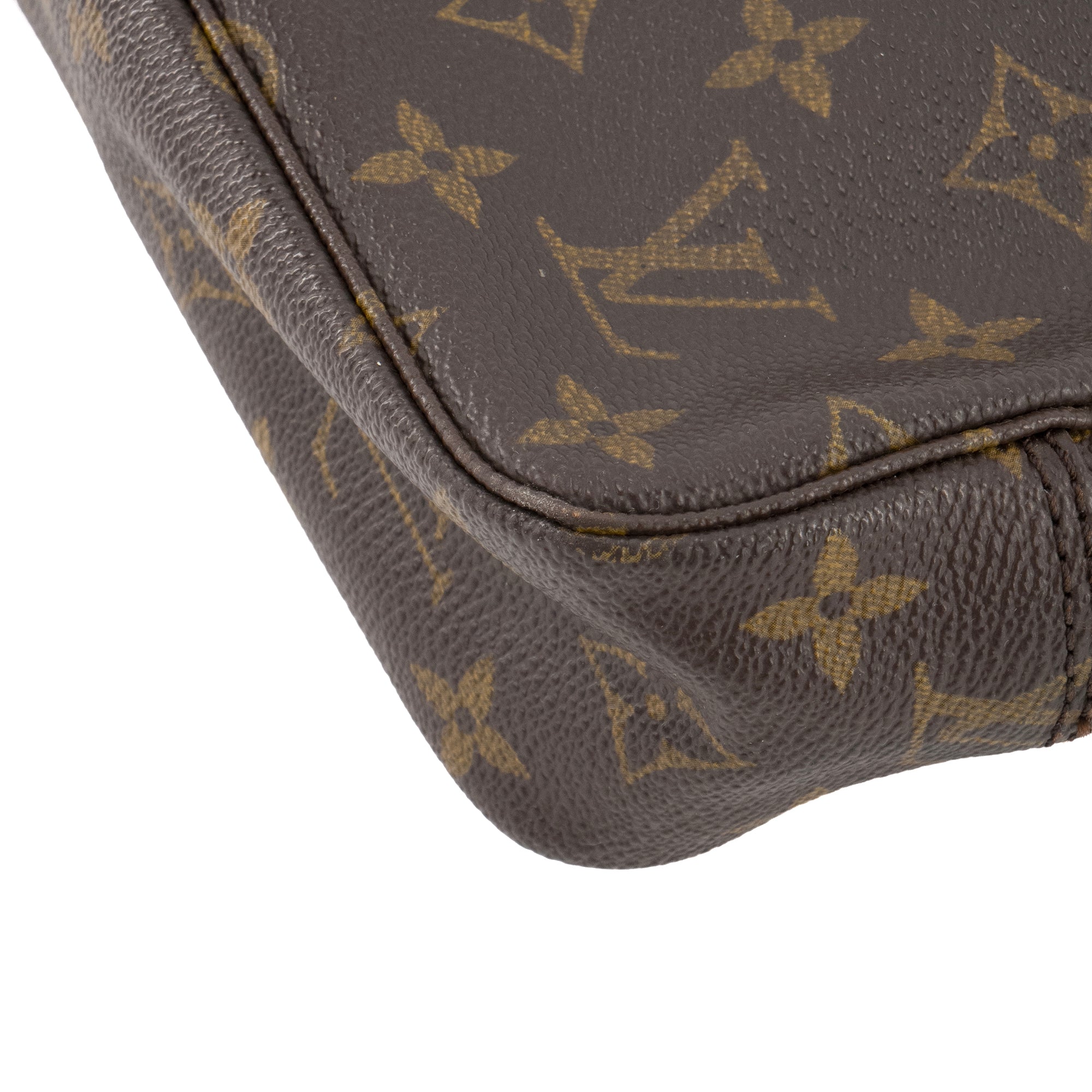 LOUIS VUITTON - Trousse de toilette 23 Louis Vuitton en toile enduite monogrammée vintage