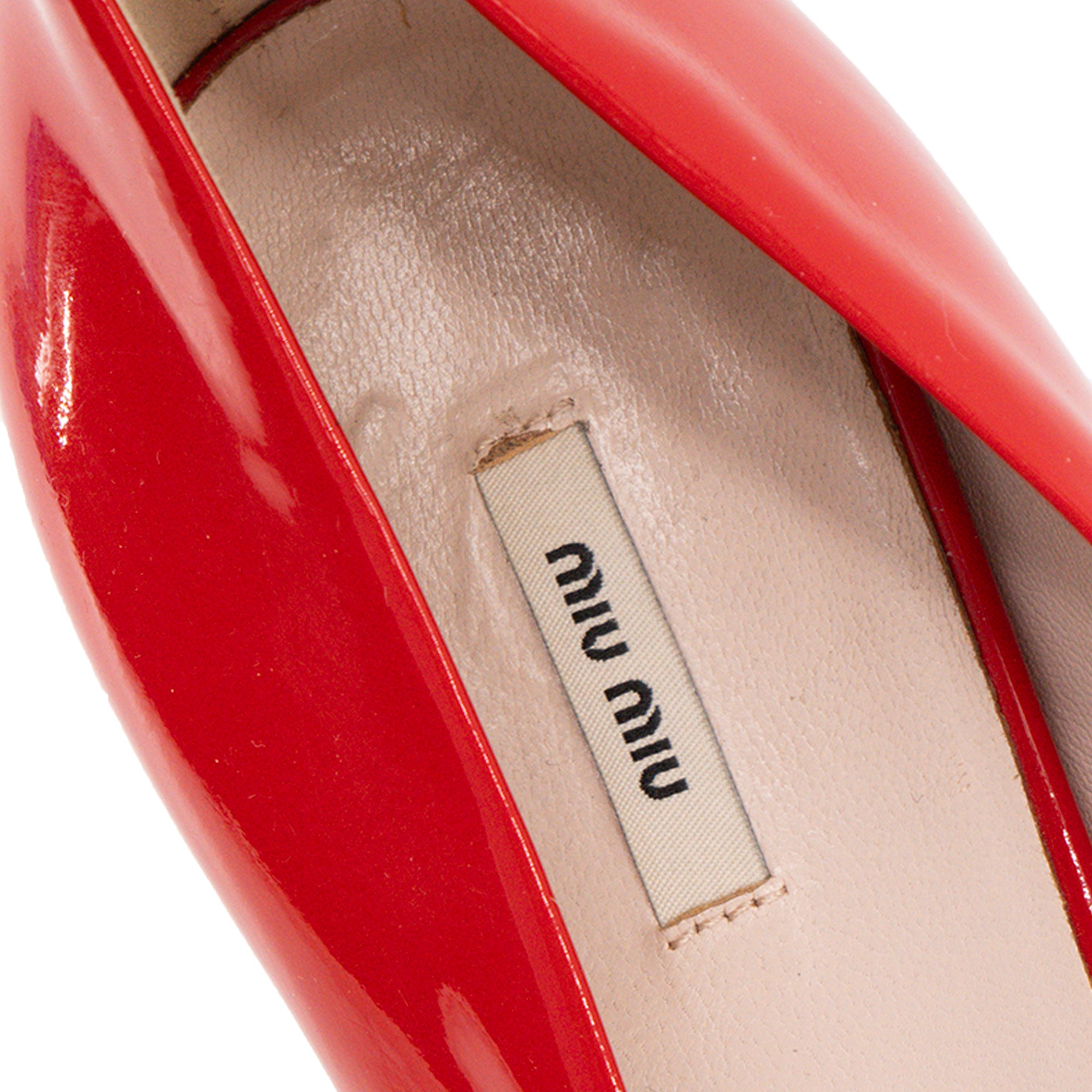 MIU MIU - Miu Miu Red Patent Leather Pumps (Size 37)