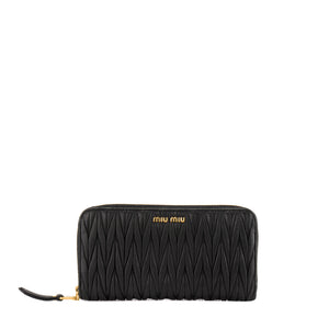 MIU MIU - Portefeuille Miu Miu en cuir nappa matelassé noir