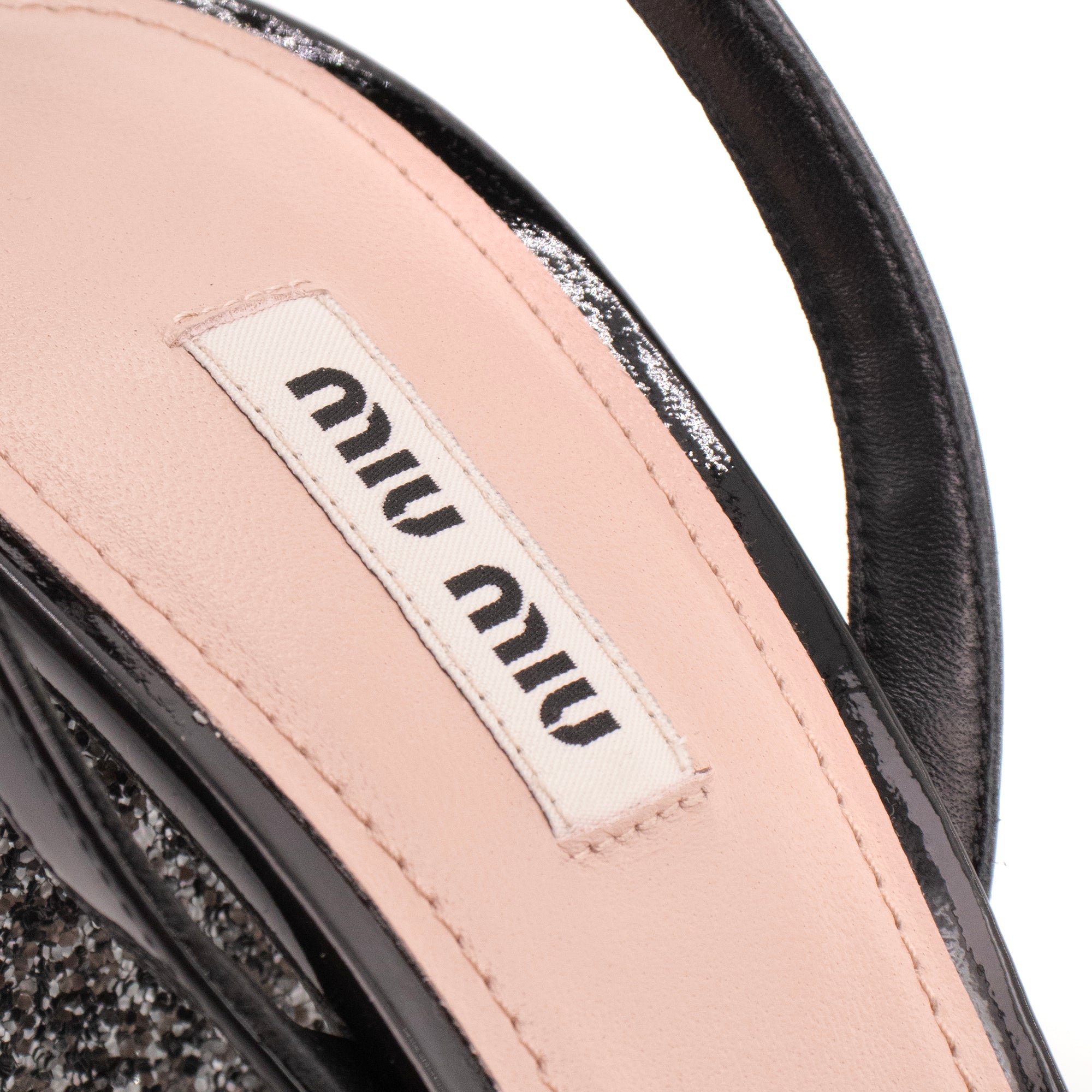MIU MIU - Sandales à talon Miu Miu en cuir verni noir ornées de strass (T40)