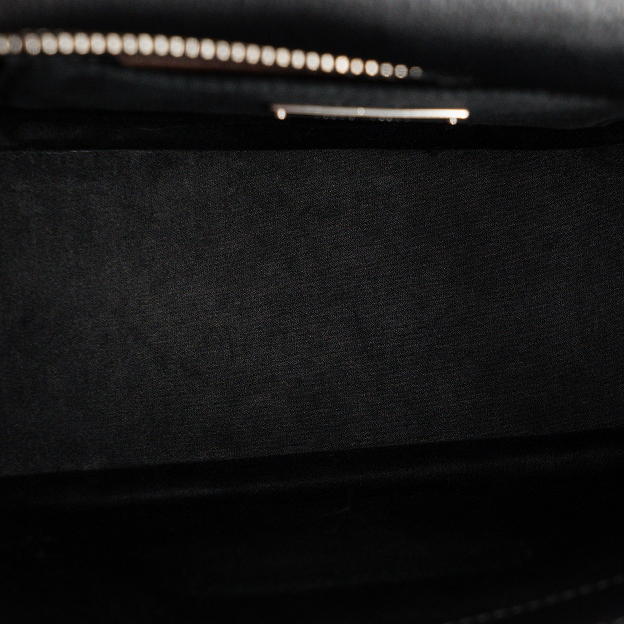 MIUMIU - Sac à bandoulière Madras Miu Miu en cuir grainé noir
