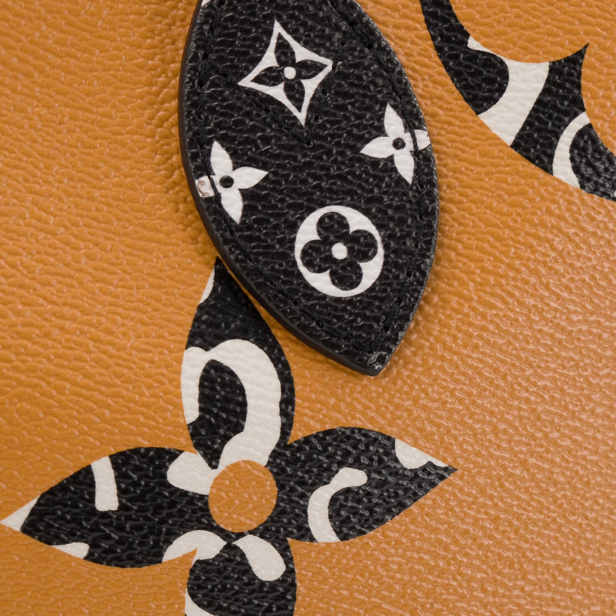 LOUIS VUITTON - Sac cabas Neverfull MM Giant Jungle Léopard Louis Vuitton en toile enduite marron et blanche édition limitée