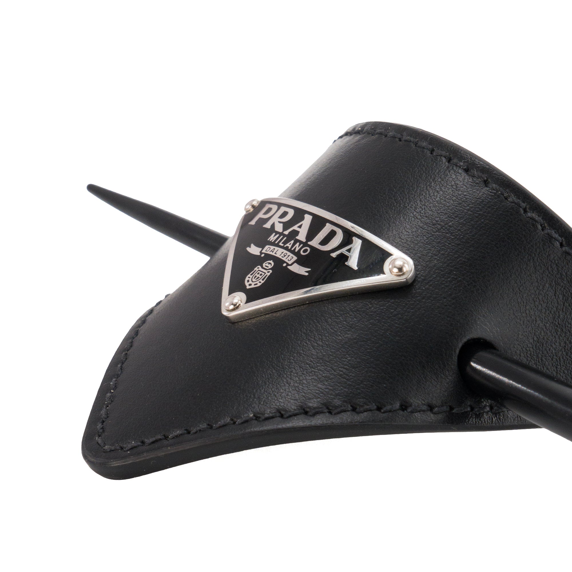 PRADA - Barrette Prada en cuir noir