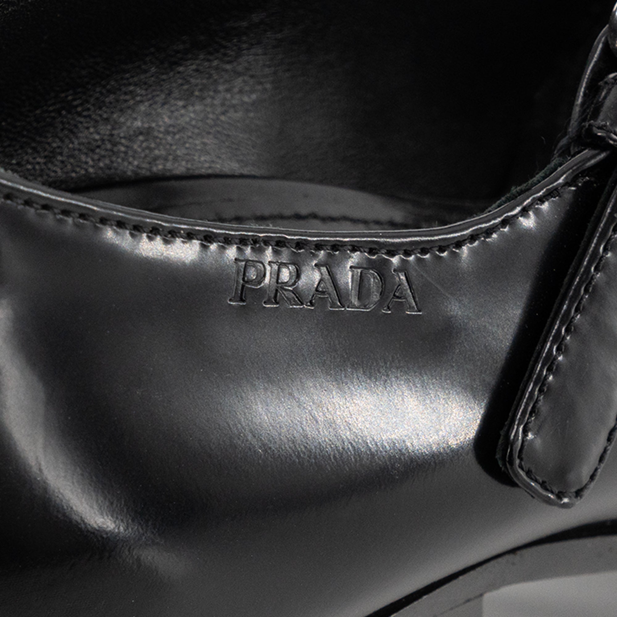 PRADA - Escarpins Mary Jane Prada en cuir brossé noir (T38,5)