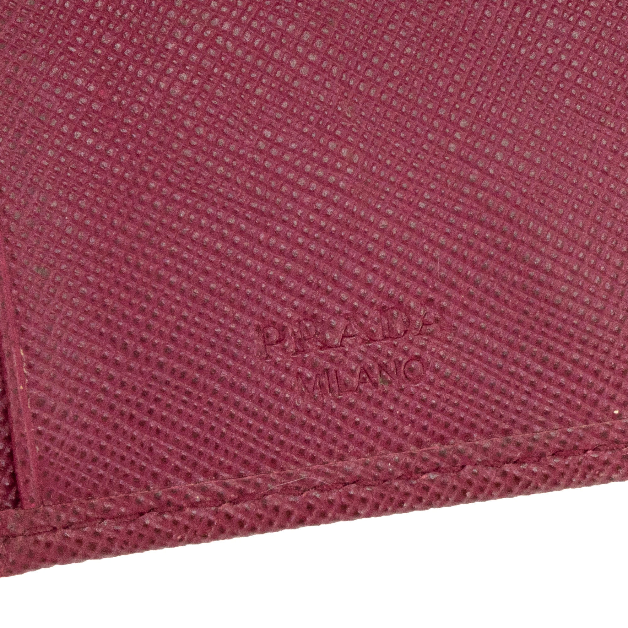 PRADA - Pochette clés Prada en cuir saffiano violet