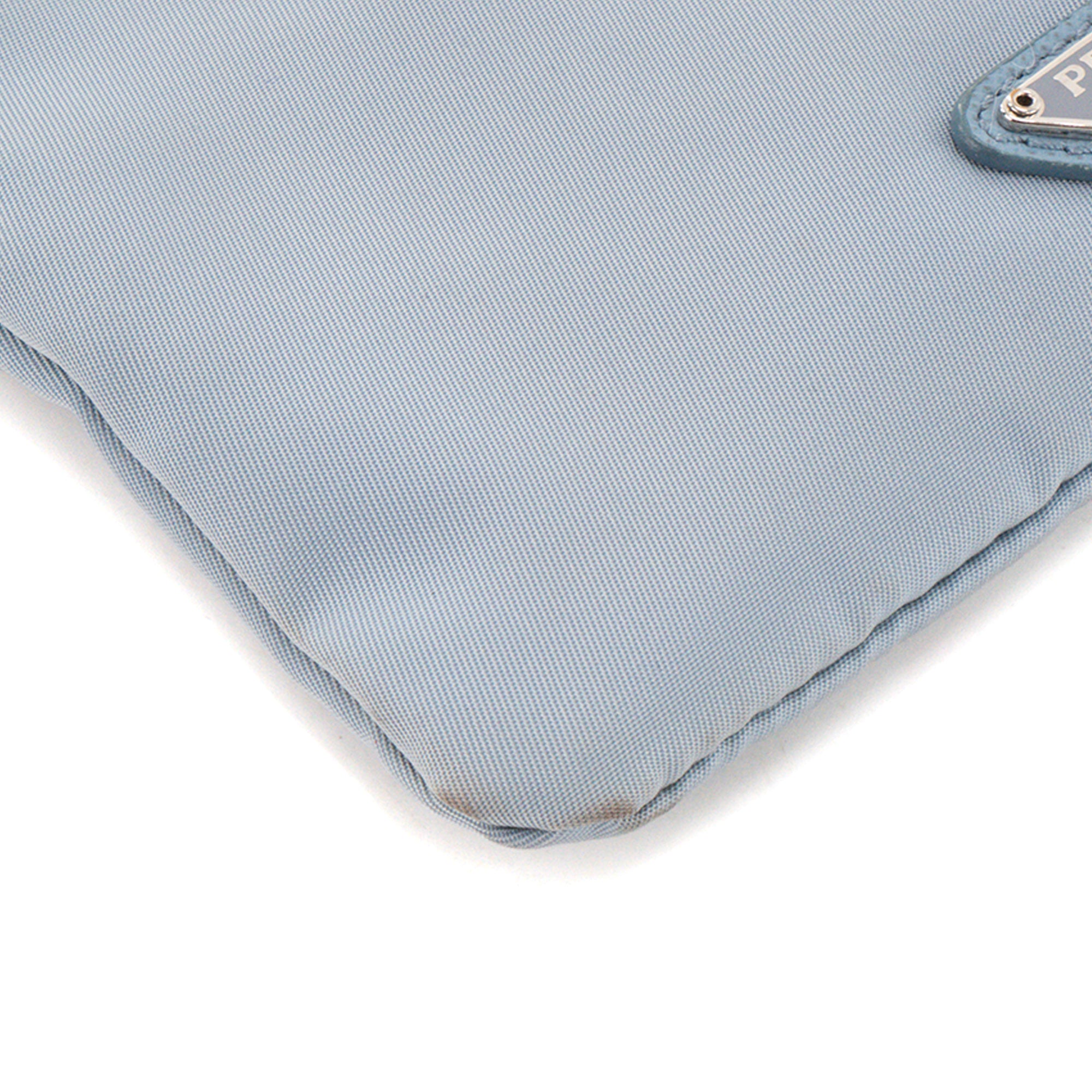PRADA - Pochette Prada en nylon bleu
