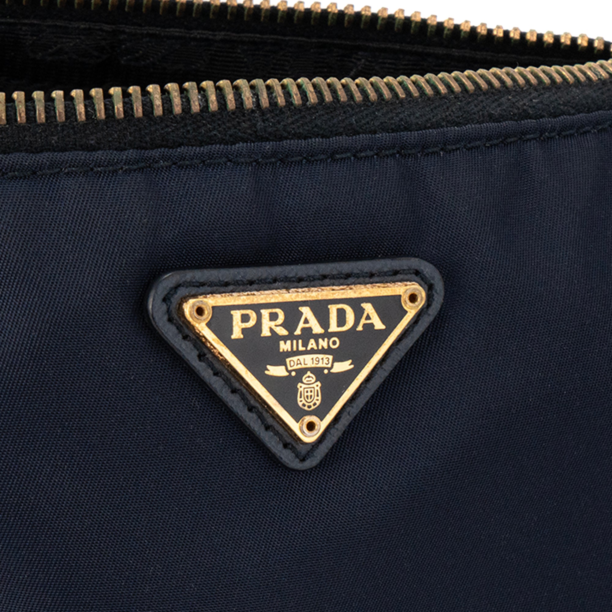 PRADA - Pochette Prada en nylon bleu marine