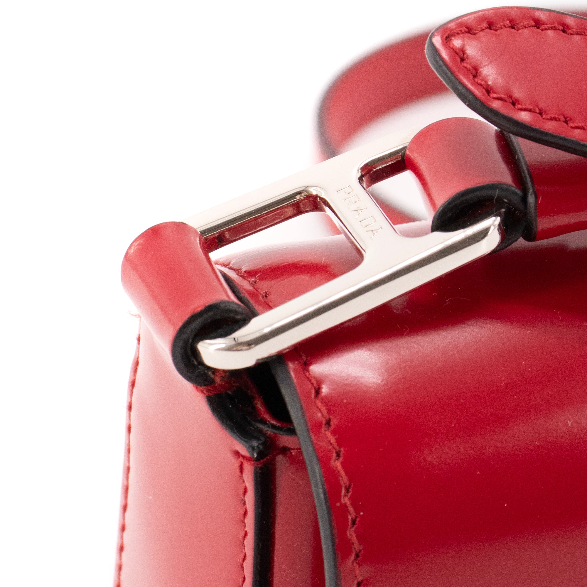PRADA - Sac à bandoulière Spazzolato Prada en cuir lisse rouge