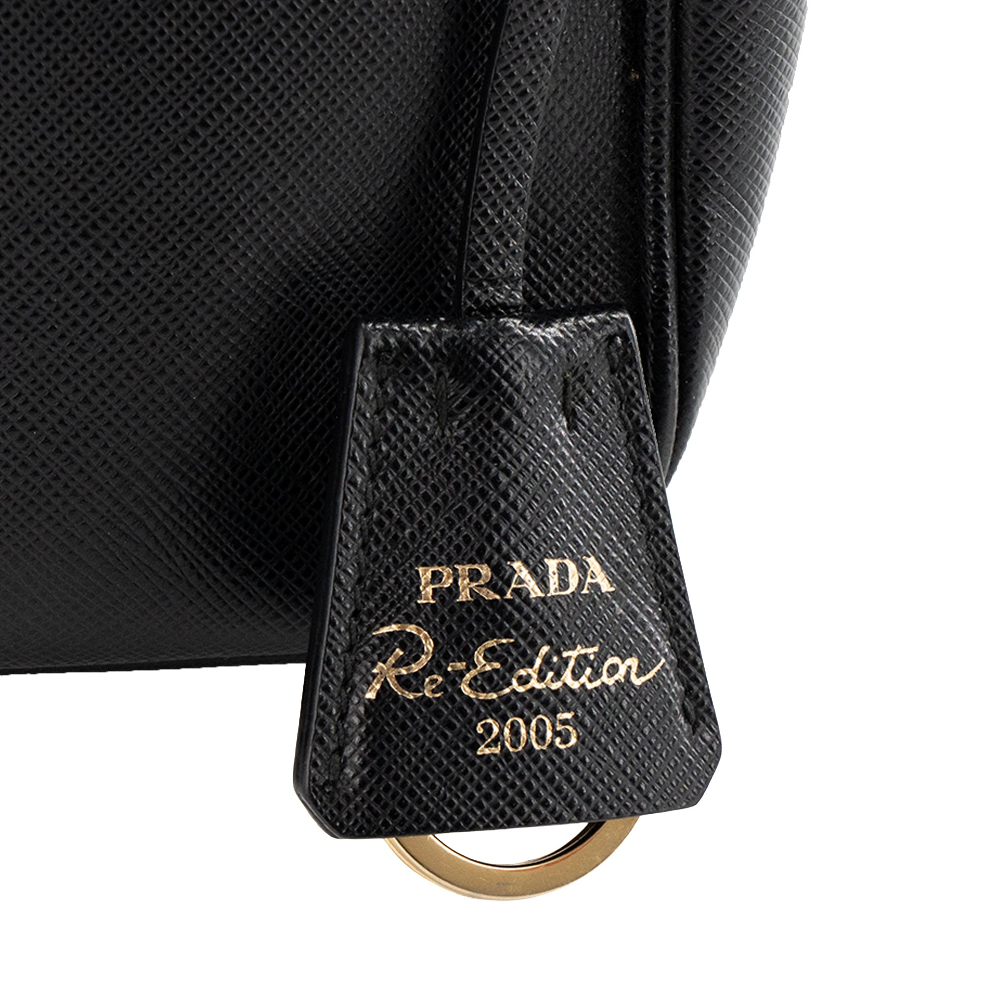 PRADA - Sac à bandoulière Re-Edition 2005 Prada en cuir saffiano noir