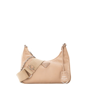 PRADA - Sac à bandoulière Re-Edition 2005 Prada en Re-nylon et cuir saffiano beige