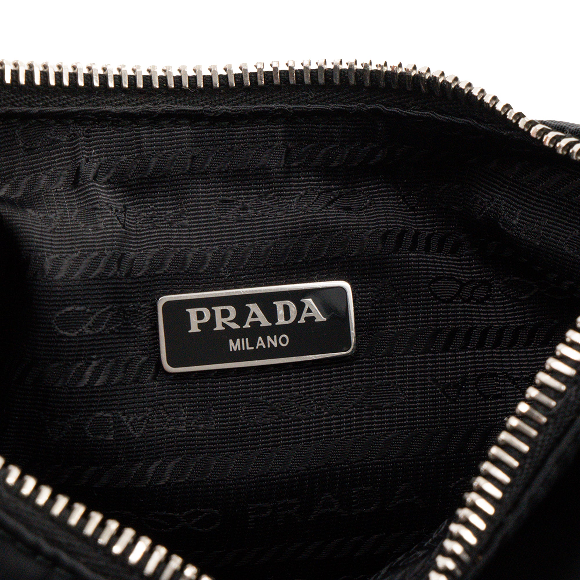 PRADA - Sac à bandoulière Re-Edition 2005 Prada en Re-nylon et cuir saffiano noir