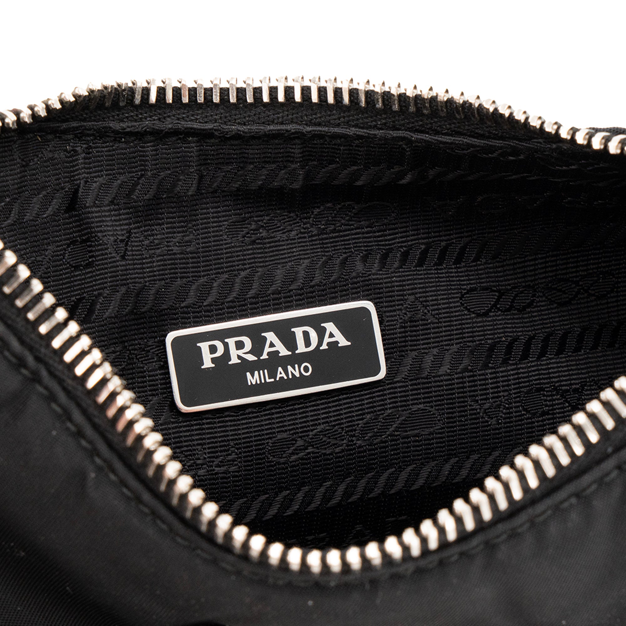 PRADA - Sac à bandoulière Re-Edition 2005 Prada en Re-Nylon et cuir Saffiano noir