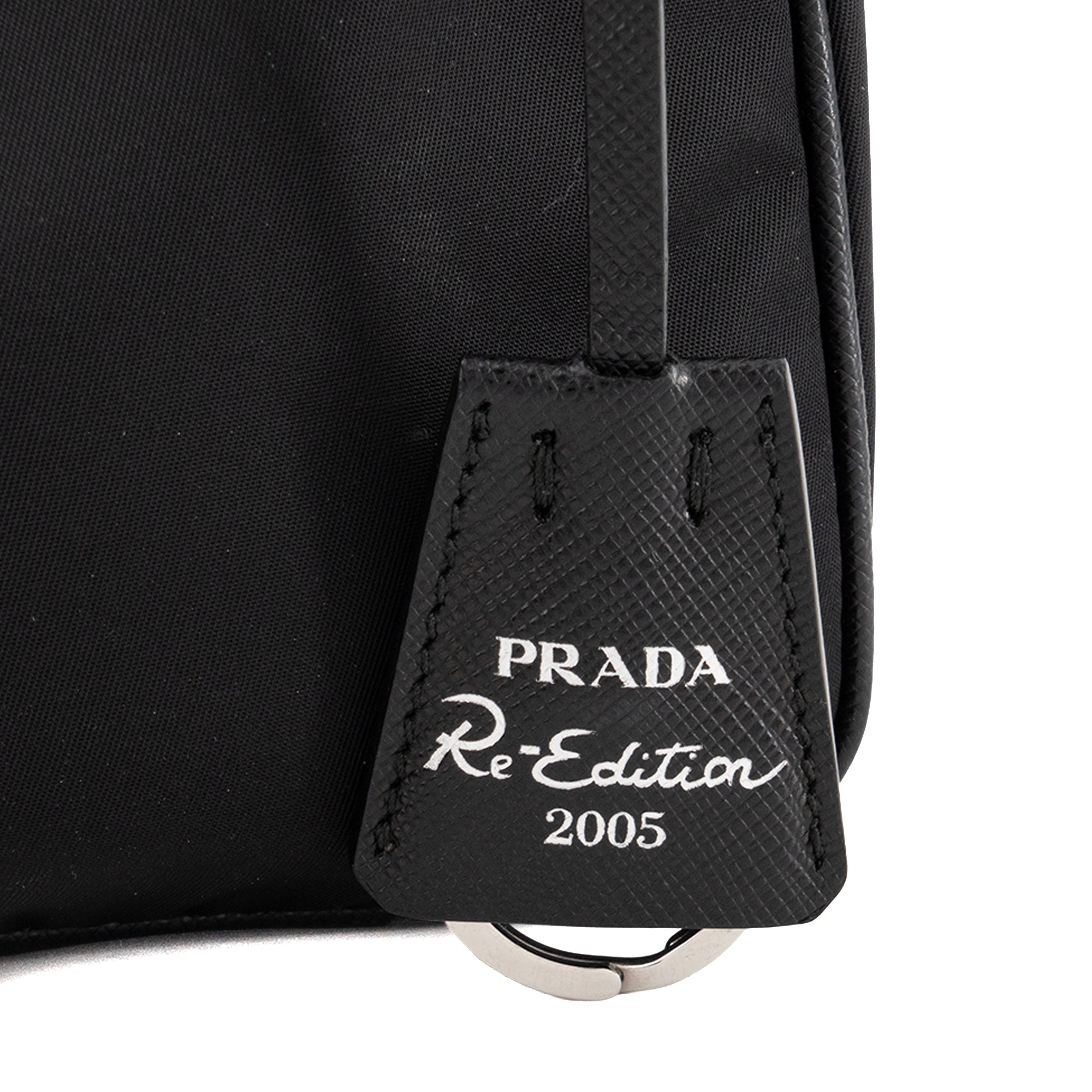 PRADA - Sac à bandoulière Re-Edition 2005 Prada en Re-Nylon et cuir Saffiano noir