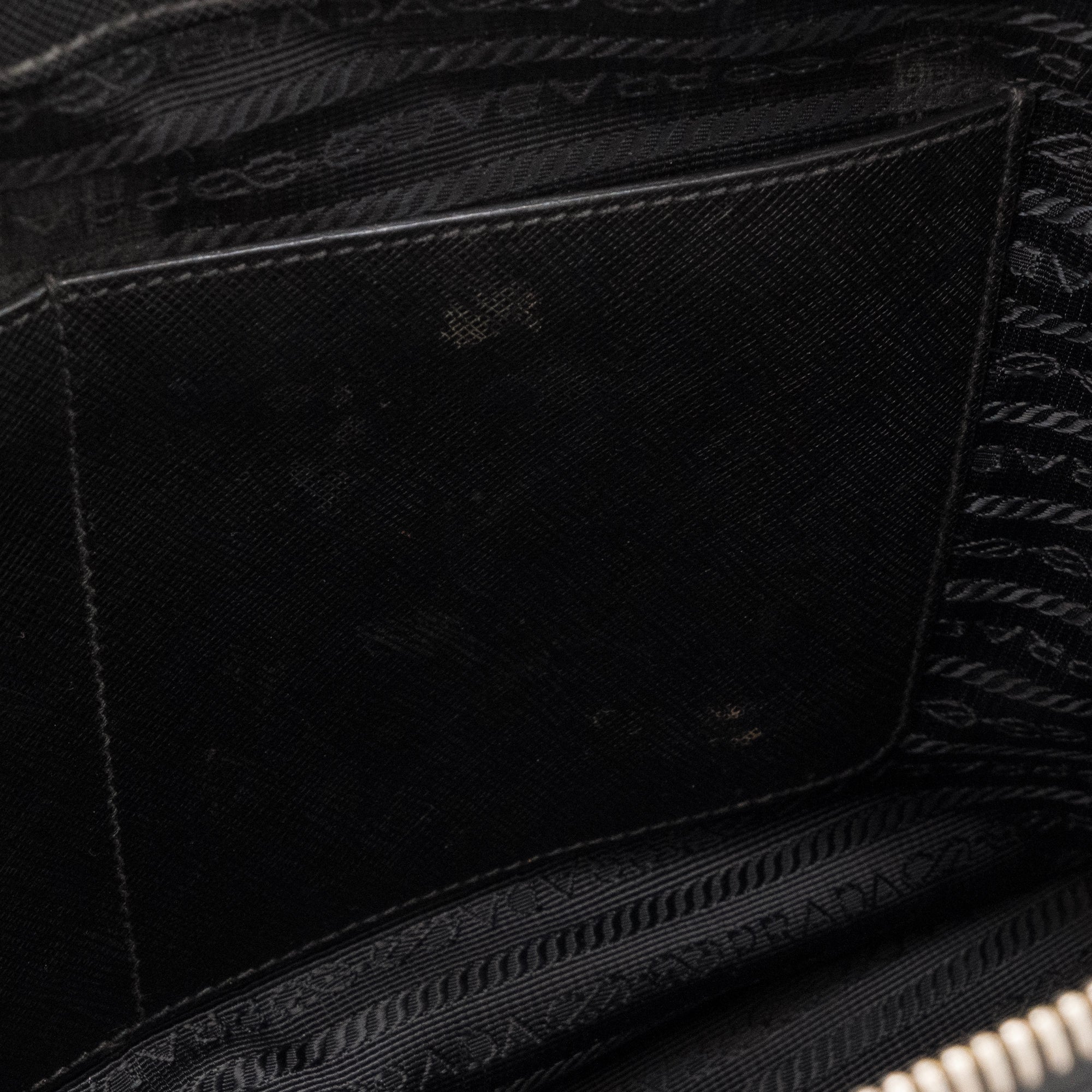 PRADA - Sac à main Galleria Prada en cuir grainé noir