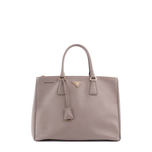 PRADA - Sac à main Galleria Prada en cuir grainé taupe