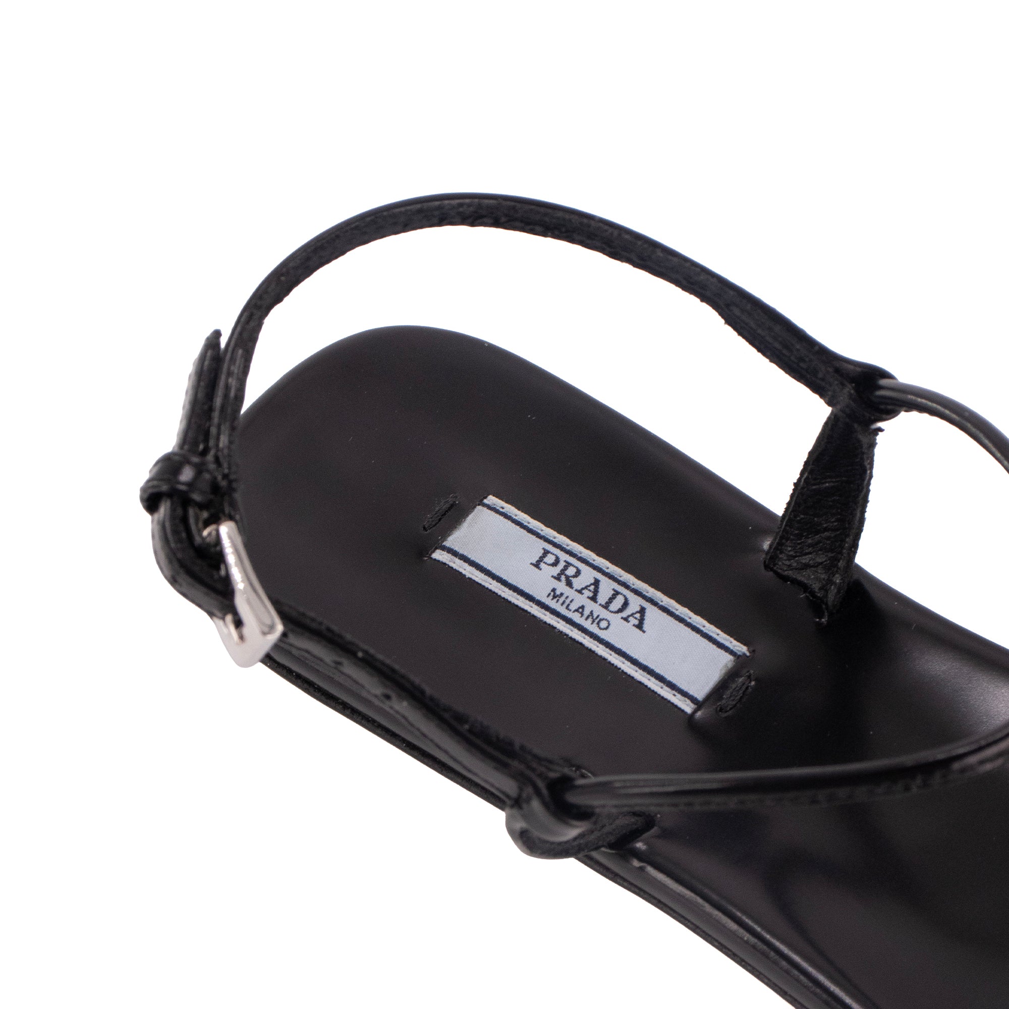 PRADA - Sandales Prada en cuir verni noir (T38.5)