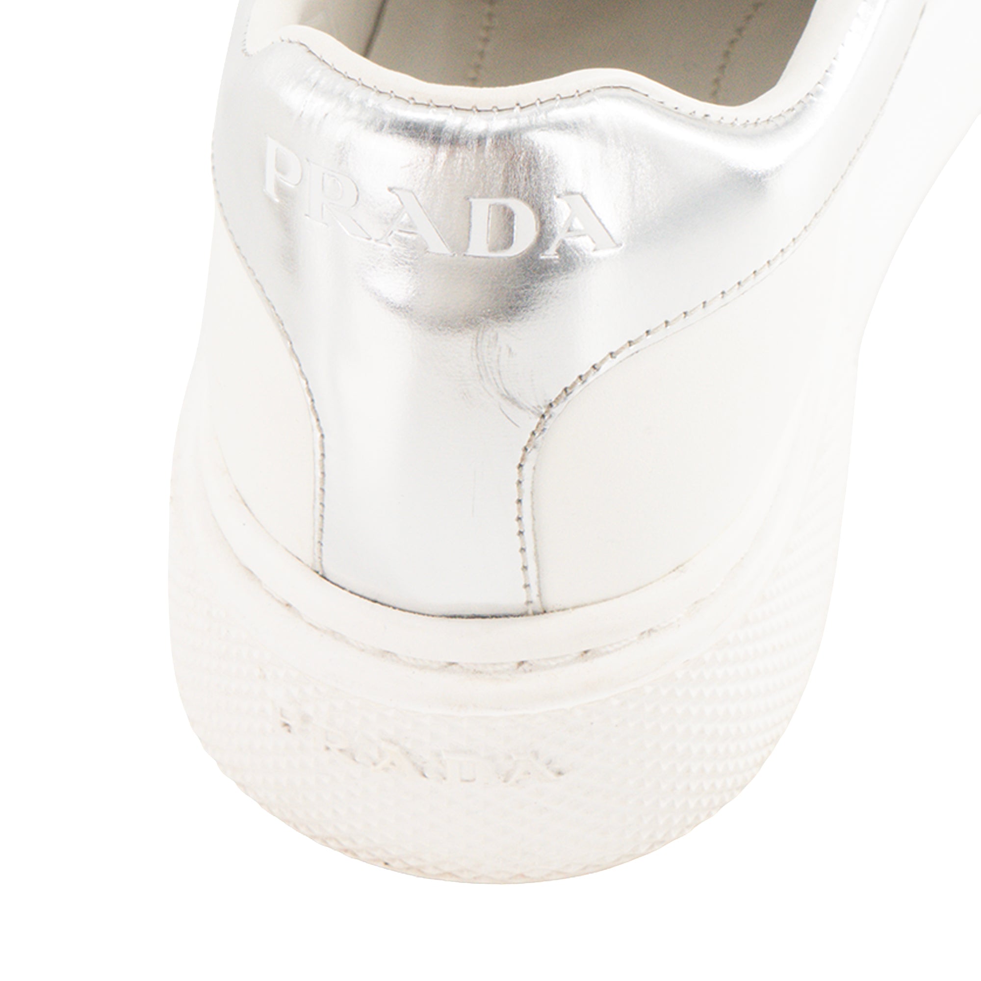 PRADA - Sneakers Downtown Prada en cuir lisse blanc (T36)