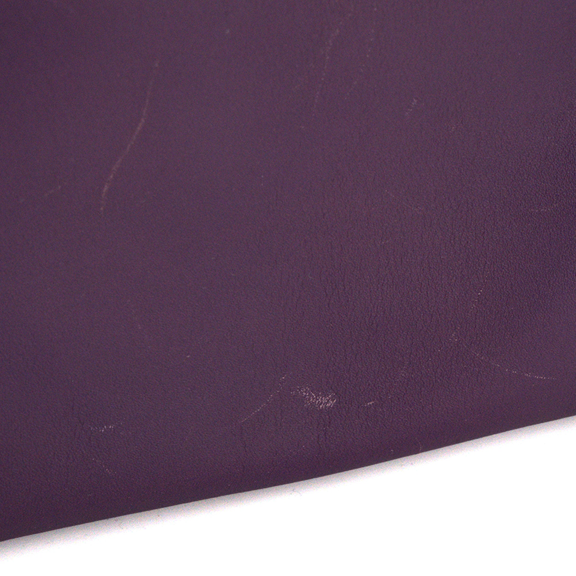 SAINT LAURENT - Sac à bandoulière Classic Baby Duffle Saint Laurent en cuir de veau lisse violet