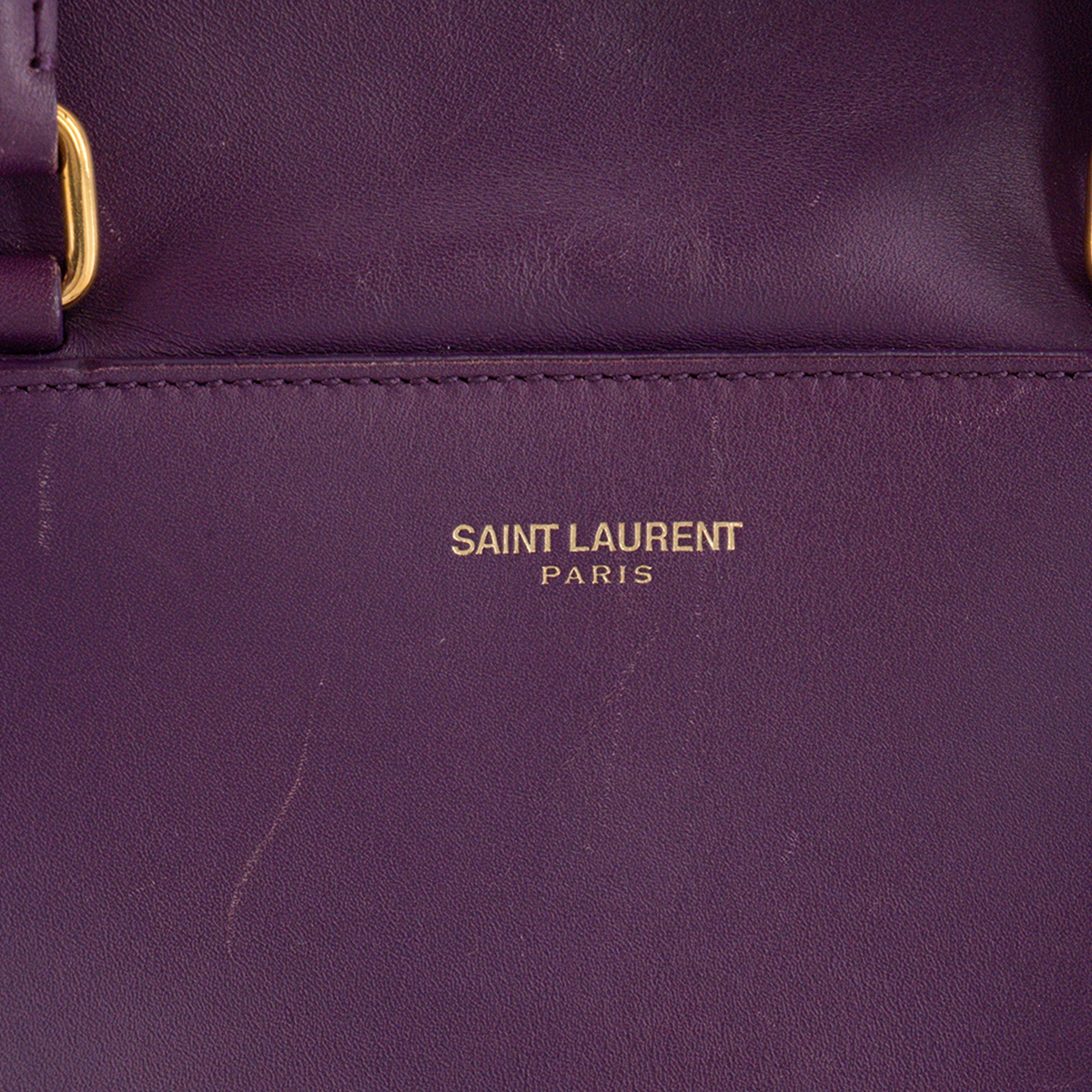 SAINT LAURENT - Sac à bandoulière Classic Baby Duffle Saint Laurent en cuir de veau lisse violet