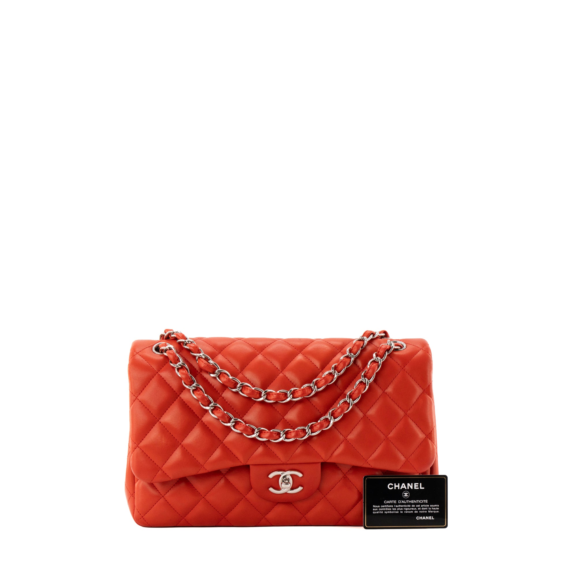 CHANEL - Sac à bandoulière Classique/Timeless Jumbo Chanel en cuir lisse rouge