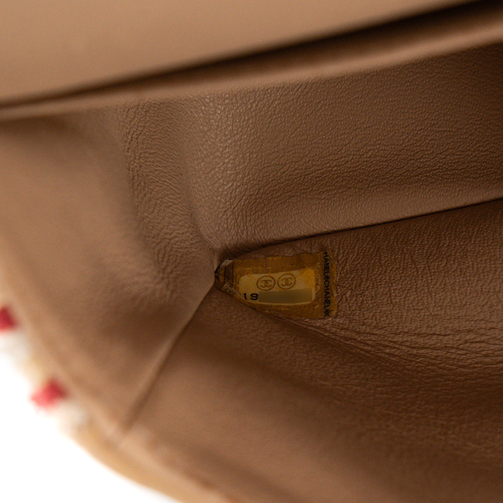 CHANEL - Sac à bandoulière Classique/Timeless Coco Sailor Chanel en toile beige et rouge édition limitée