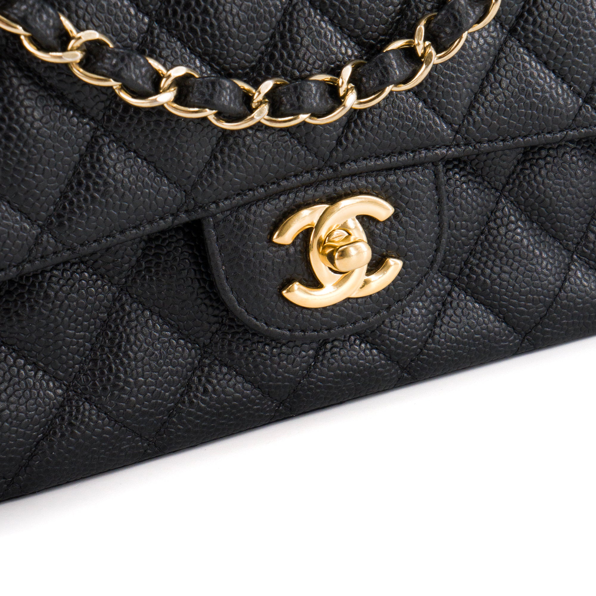 CHANEL - Sac à main Classique/Timeless 11.12 Chanel en cuir caviar noir