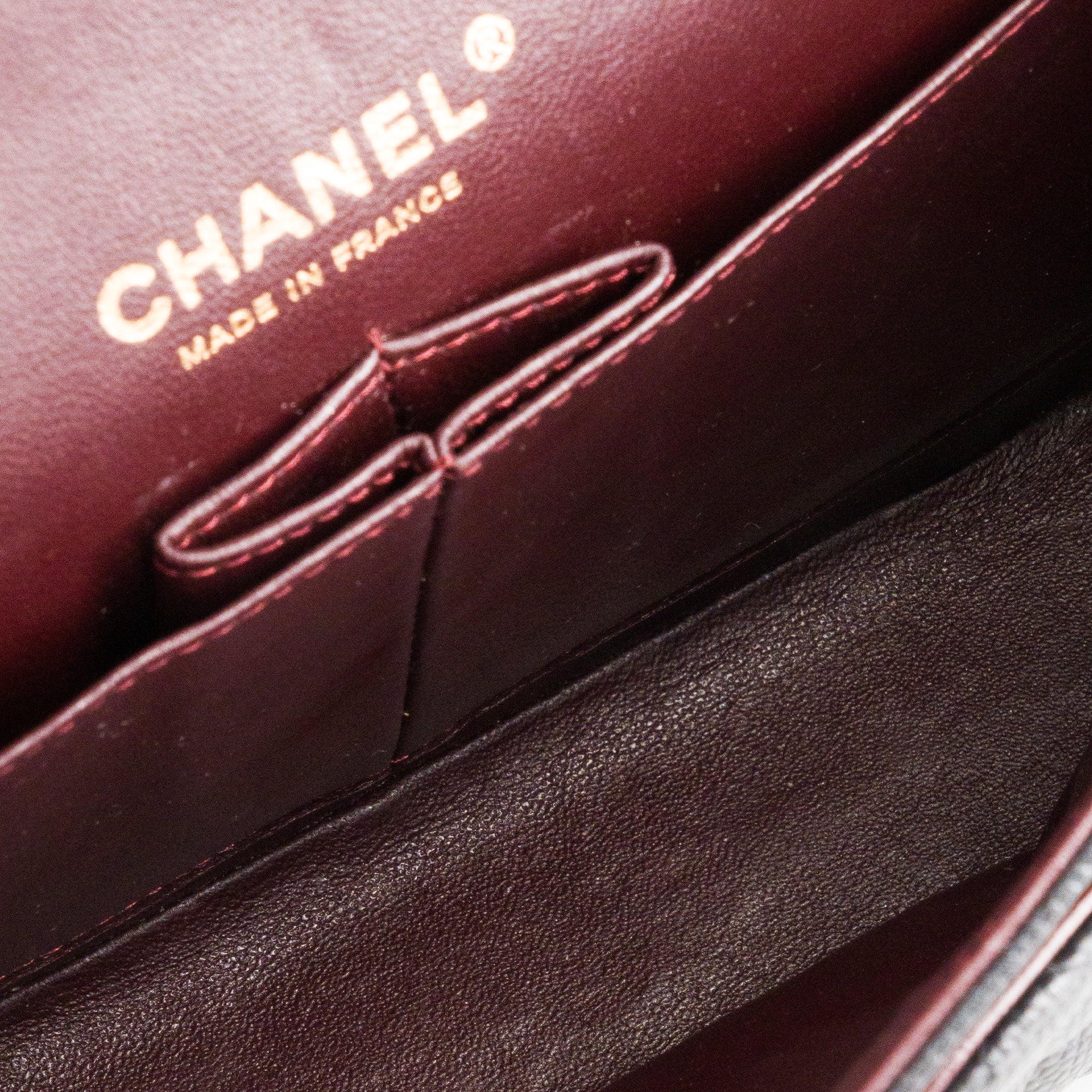 CHANEL - Sac à main Classique/Timeless 11.12 Chanel en cuir caviar noir