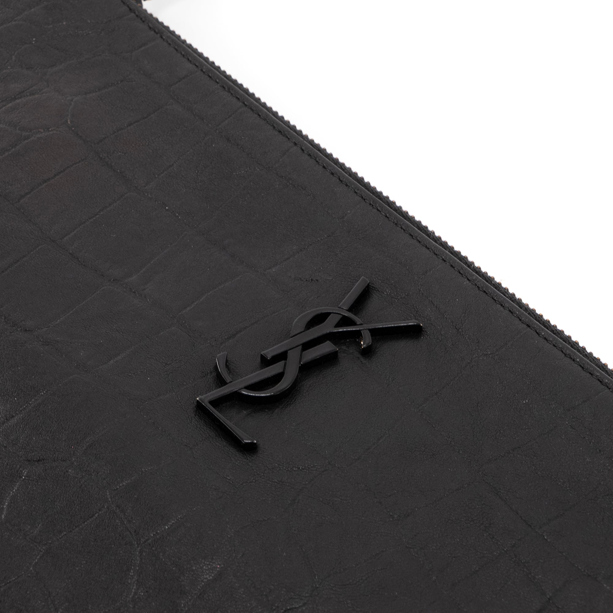 SAINT LAURENT - Pochette Cassandre Saint Laurent en cuir embossé croco noir