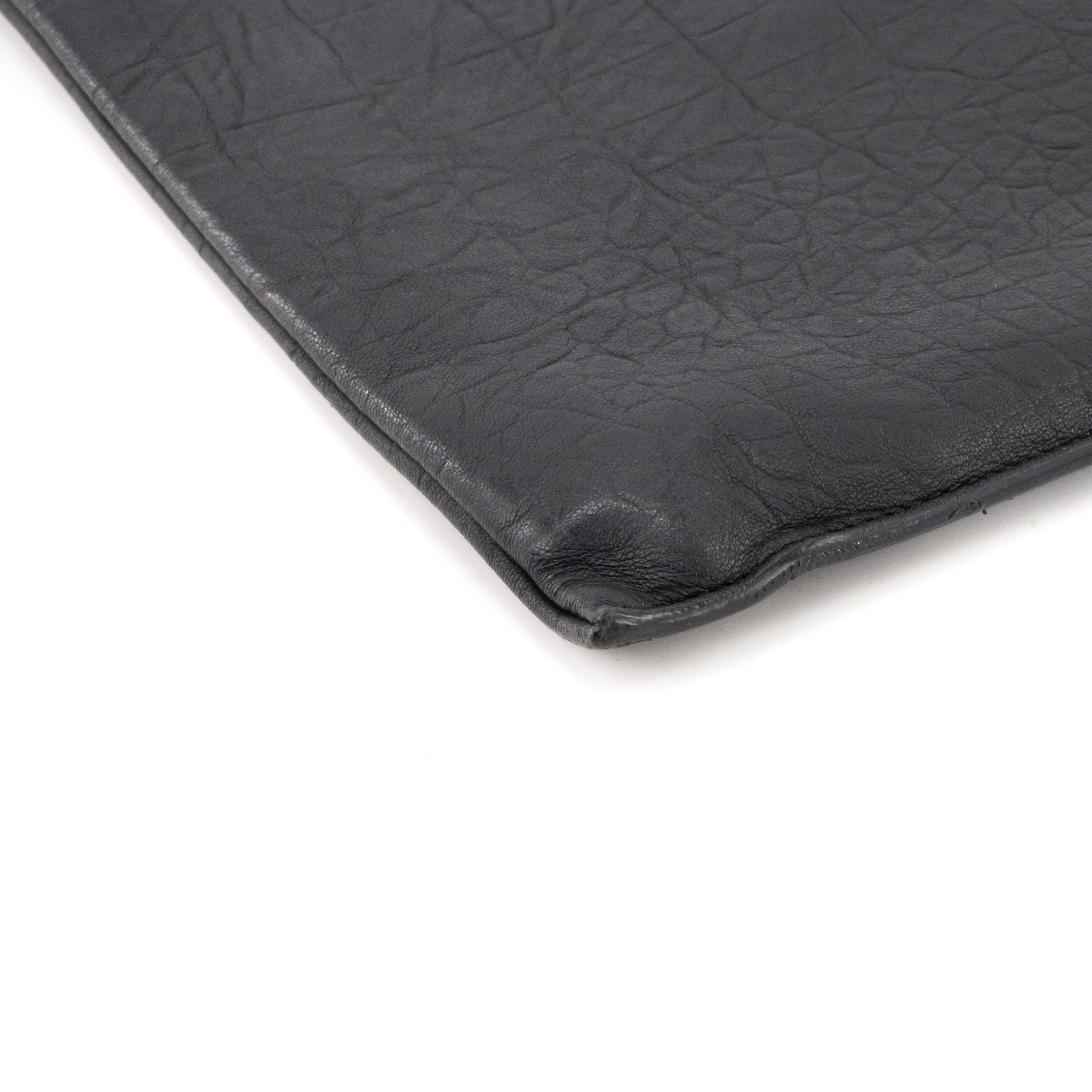 SAINT LAURENT - Pochette Cassandre Saint Laurent en cuir embossé crocodile noir