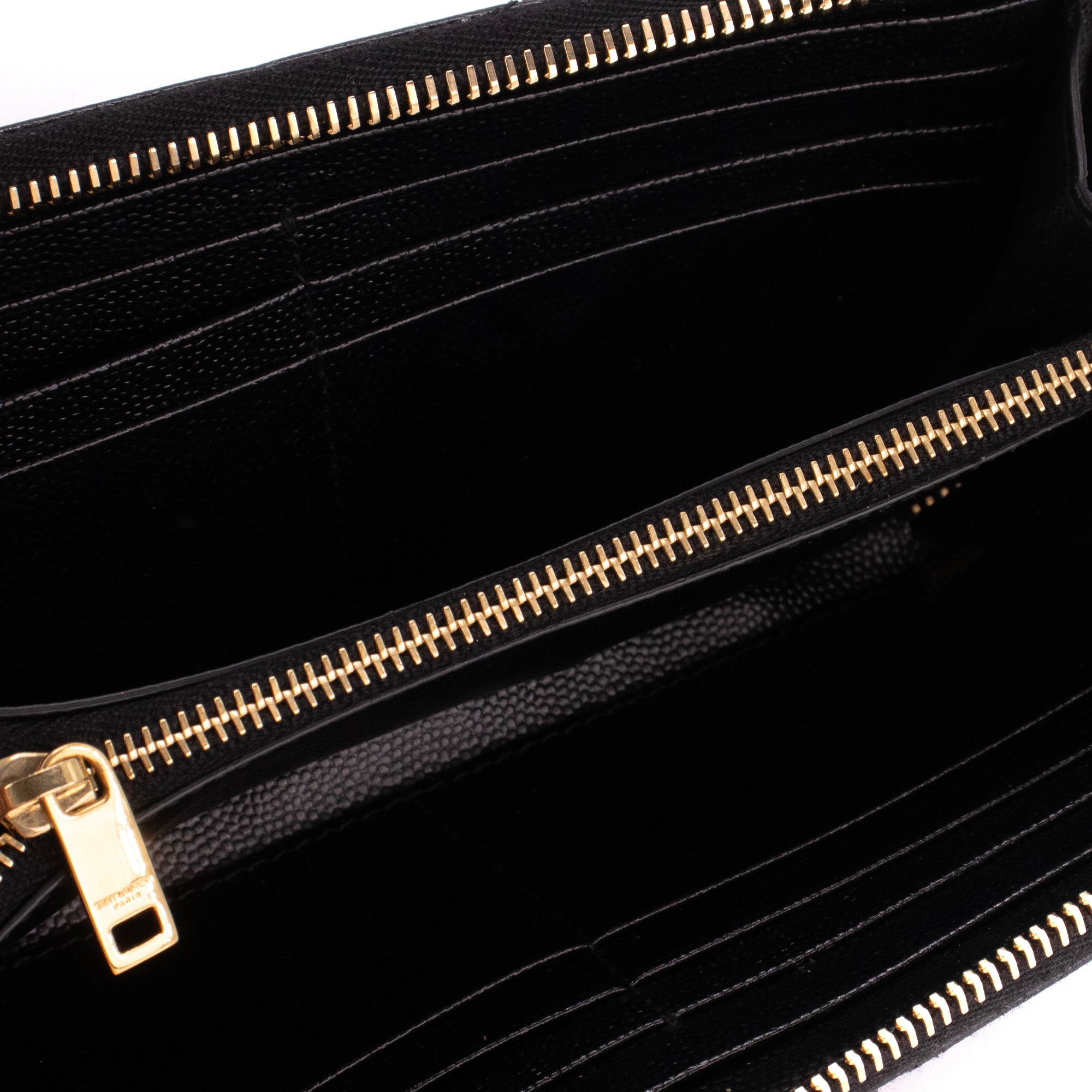SAINT LAURENT - Portefeuille Cassandre Saint Laurent en cuir grainé noir