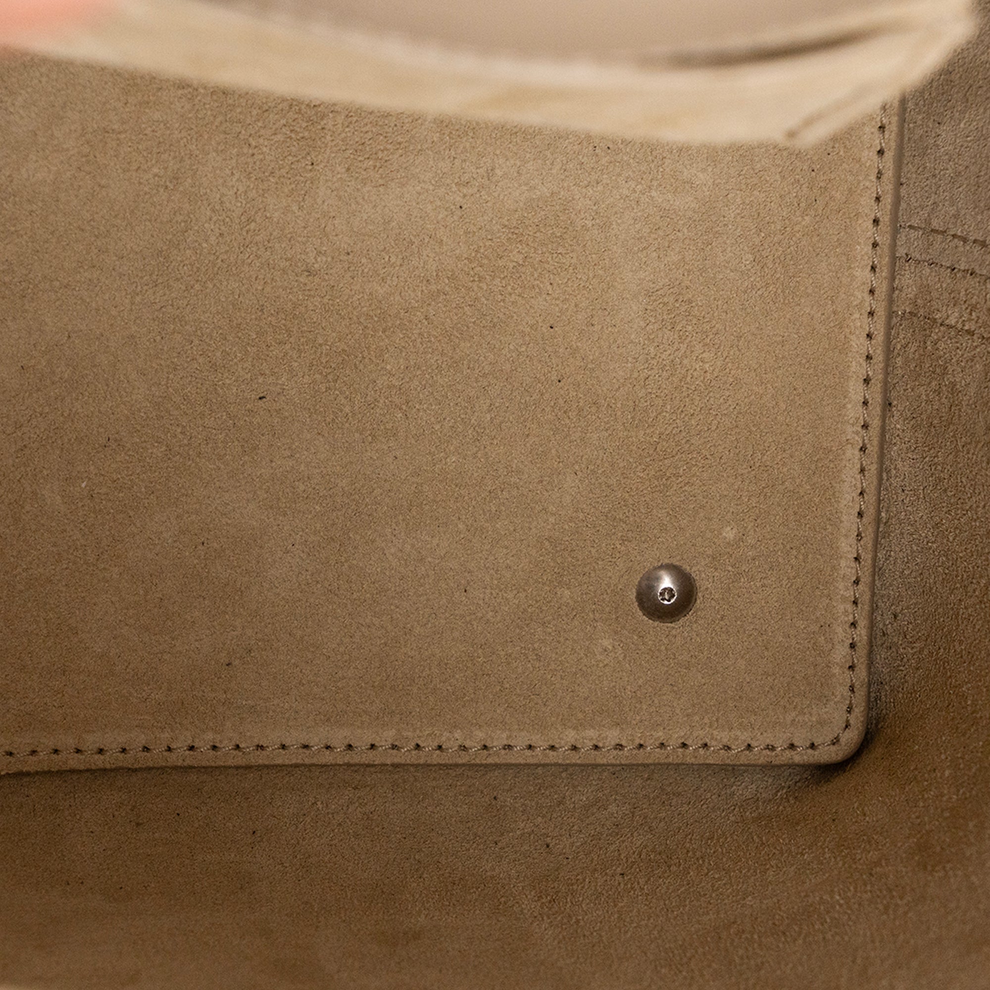SAINT LAURENT - Sac à bandoulière 37 Small Saint Laurent en cuir lisse taupe