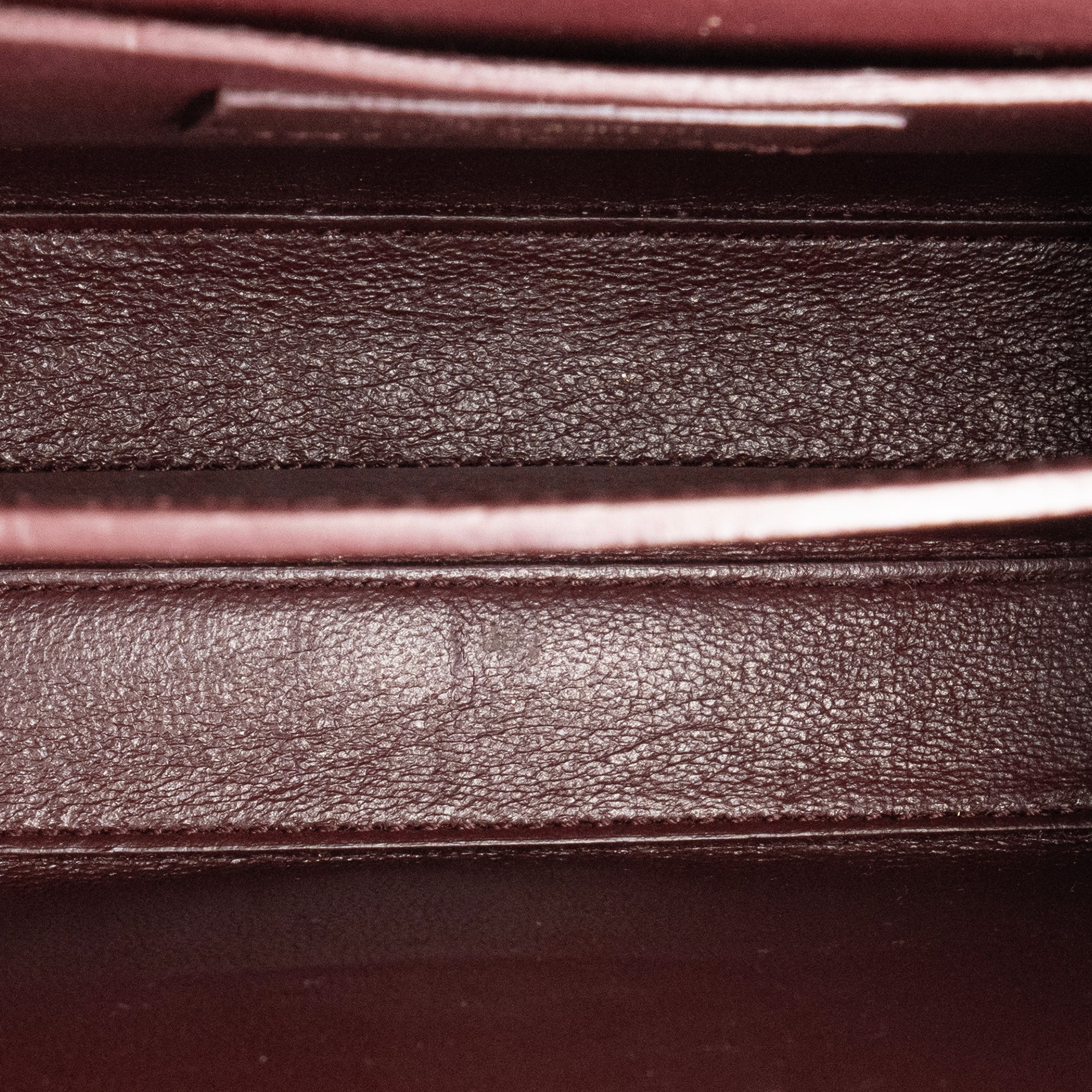 SAINT LAURENT - Sac à bandoulière Cassandra Top Handle mini Saint Laurent en cuir embossé croco