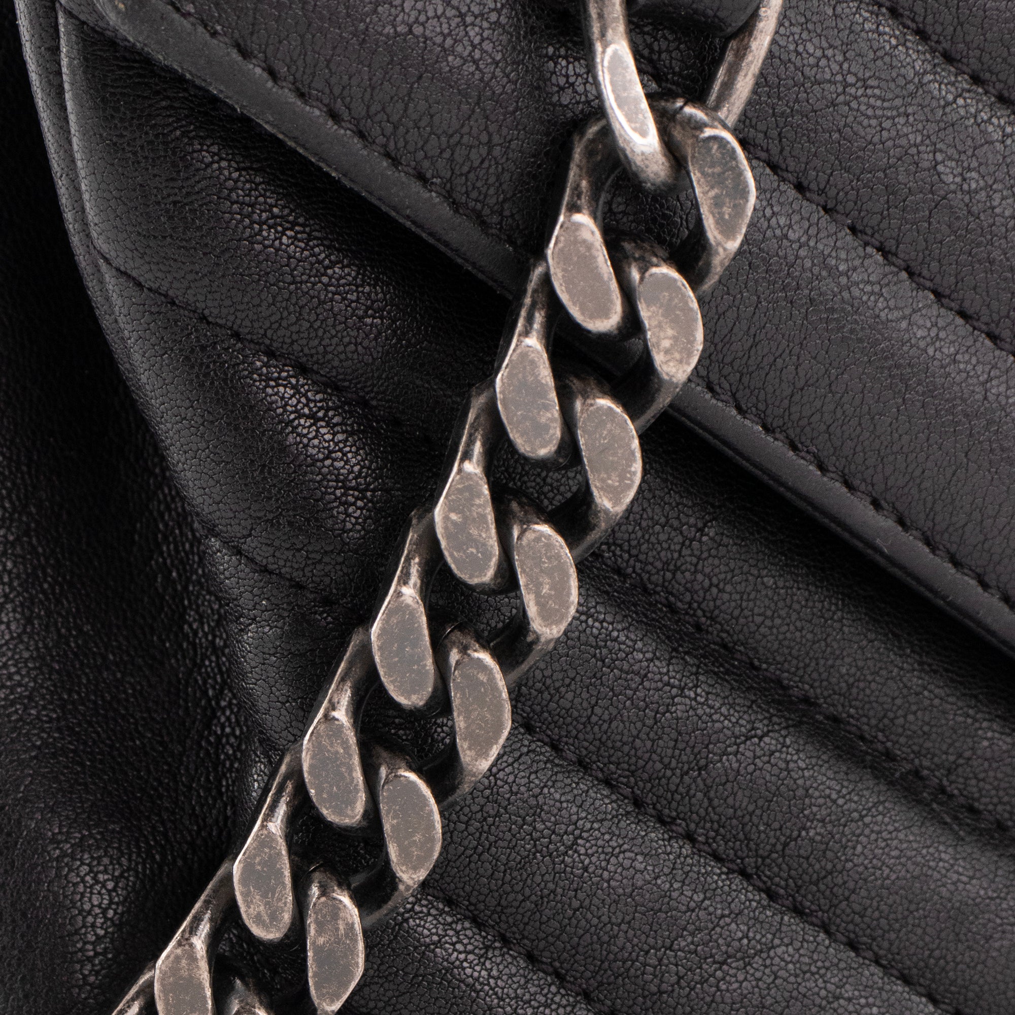 SAINT LAURENT - Sac à bandoulière Collège Saint Laurent en cuir grainé noir