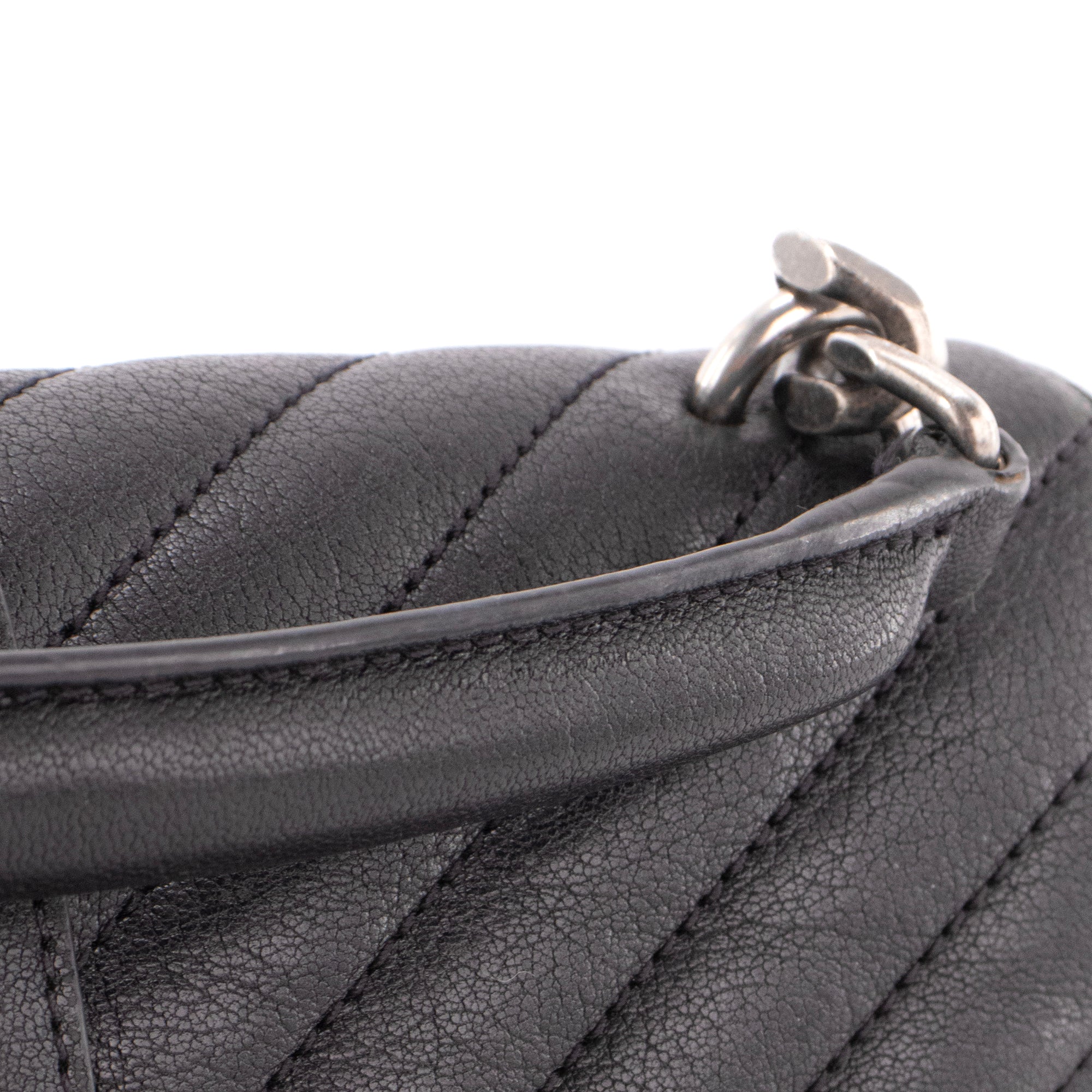 SAINT LAURENT - Sac à bandoulière Collège Saint Laurent en cuir grainé noir