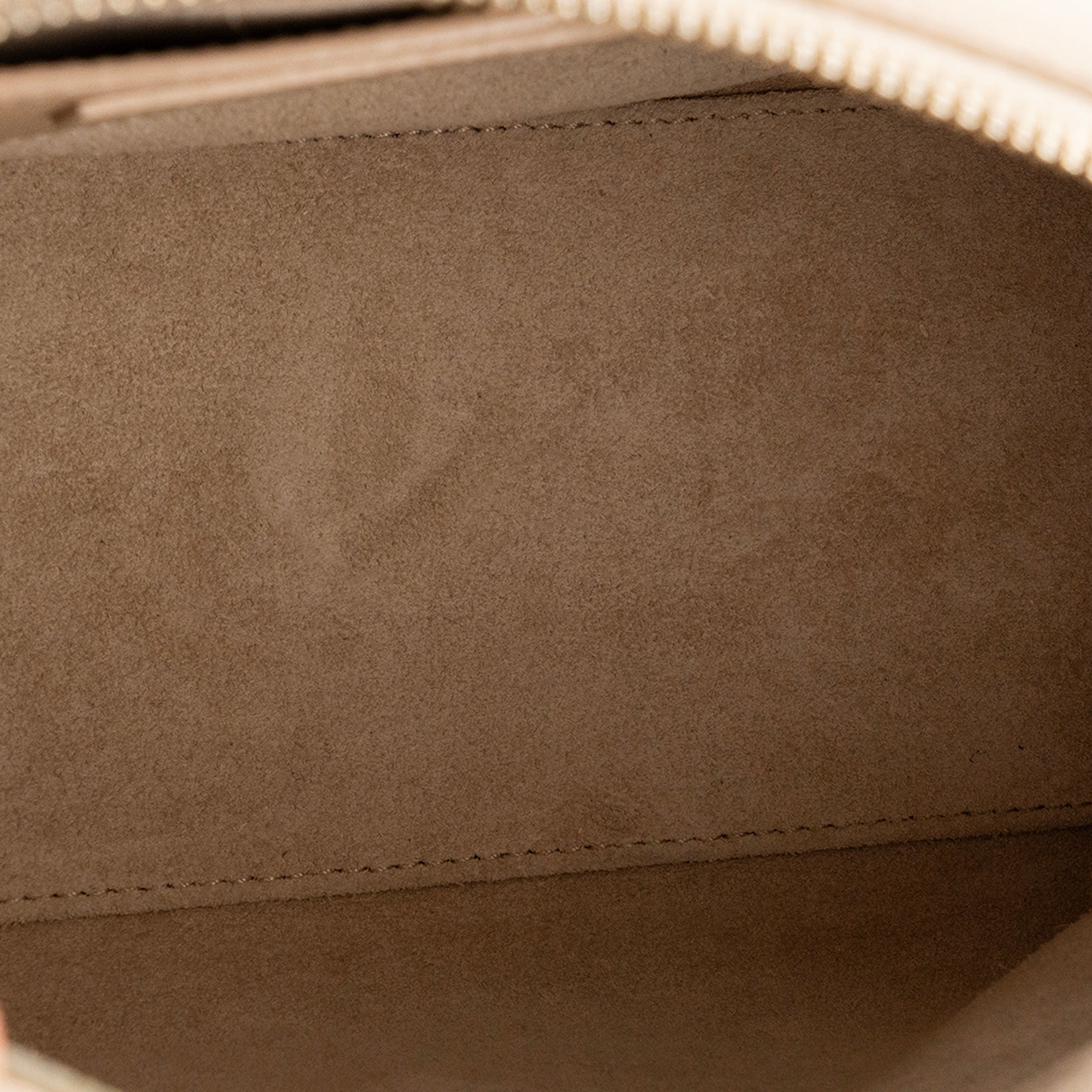 SAINT LAURENT - Sac à bandoulière Duffle Saint Laurent en cuir lisse beige