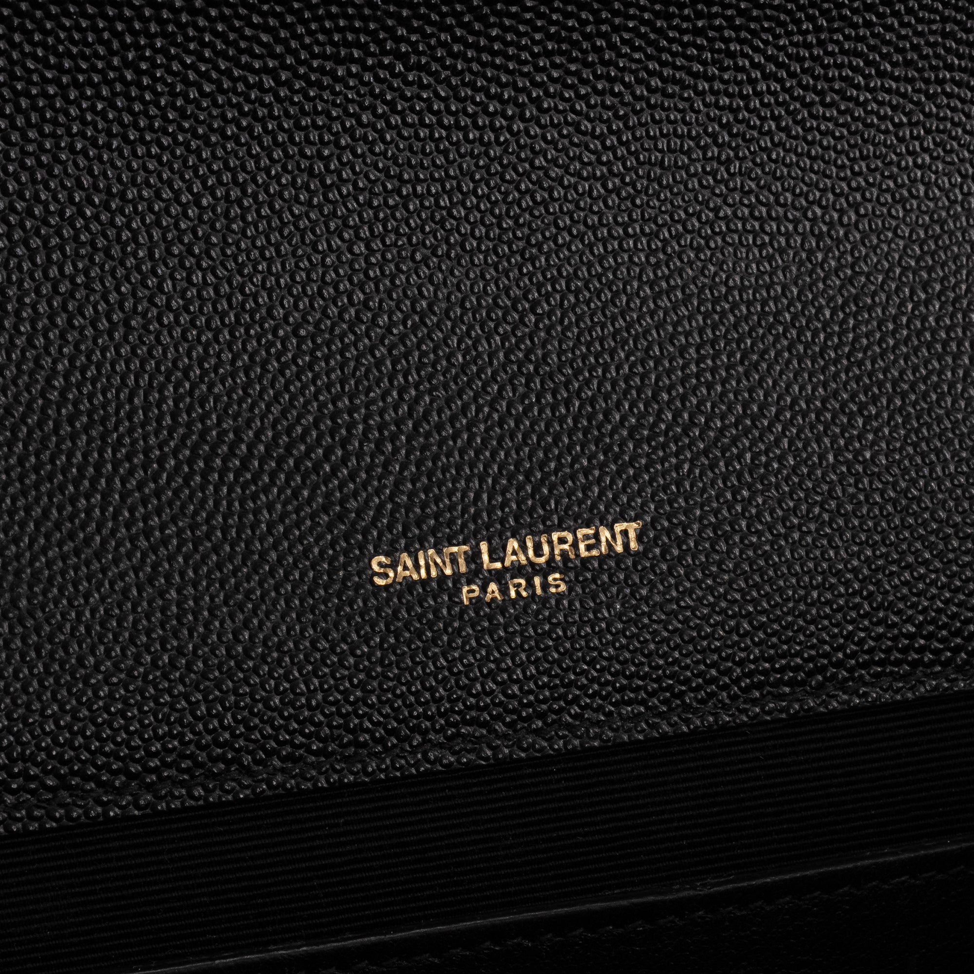 SAINT LAURENT - Sac à bandoulière Envelope medium Saint Laurent en cuir grainé noir