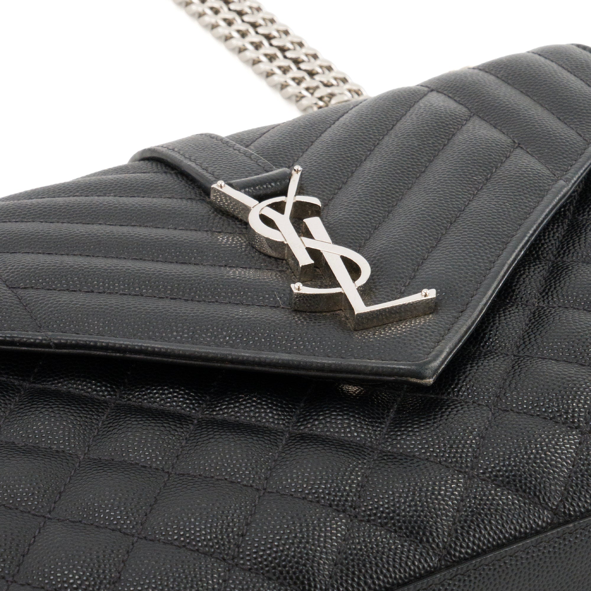 SAINT LAURENT - Sac à bandoulière Envelope MM Saint Laurent en cuir grainé noir