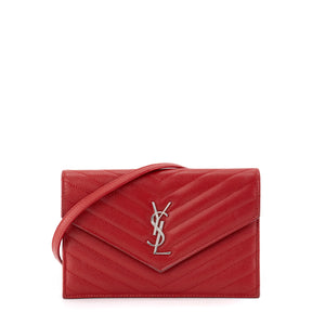SAINT LAURENT - Sac à bandoulière Enveloppe Cassandre Saint Laurent en cuir grainé rouge
