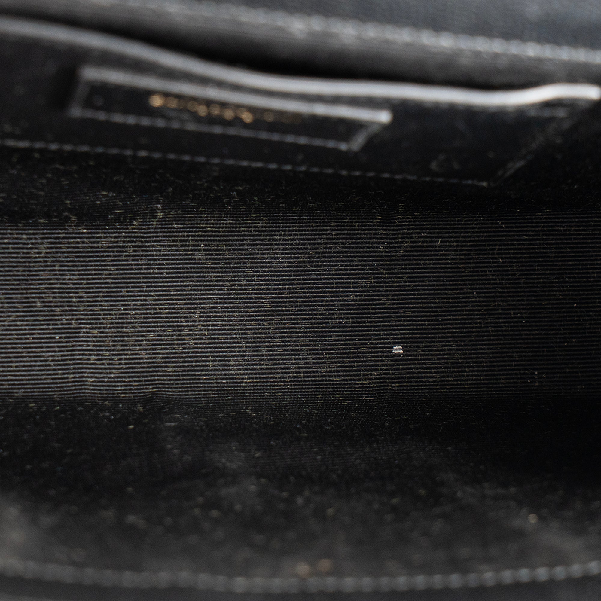 SAINT LAURENT - Sac à bandoulière Kate Saint Laurent en cuir grainé noir