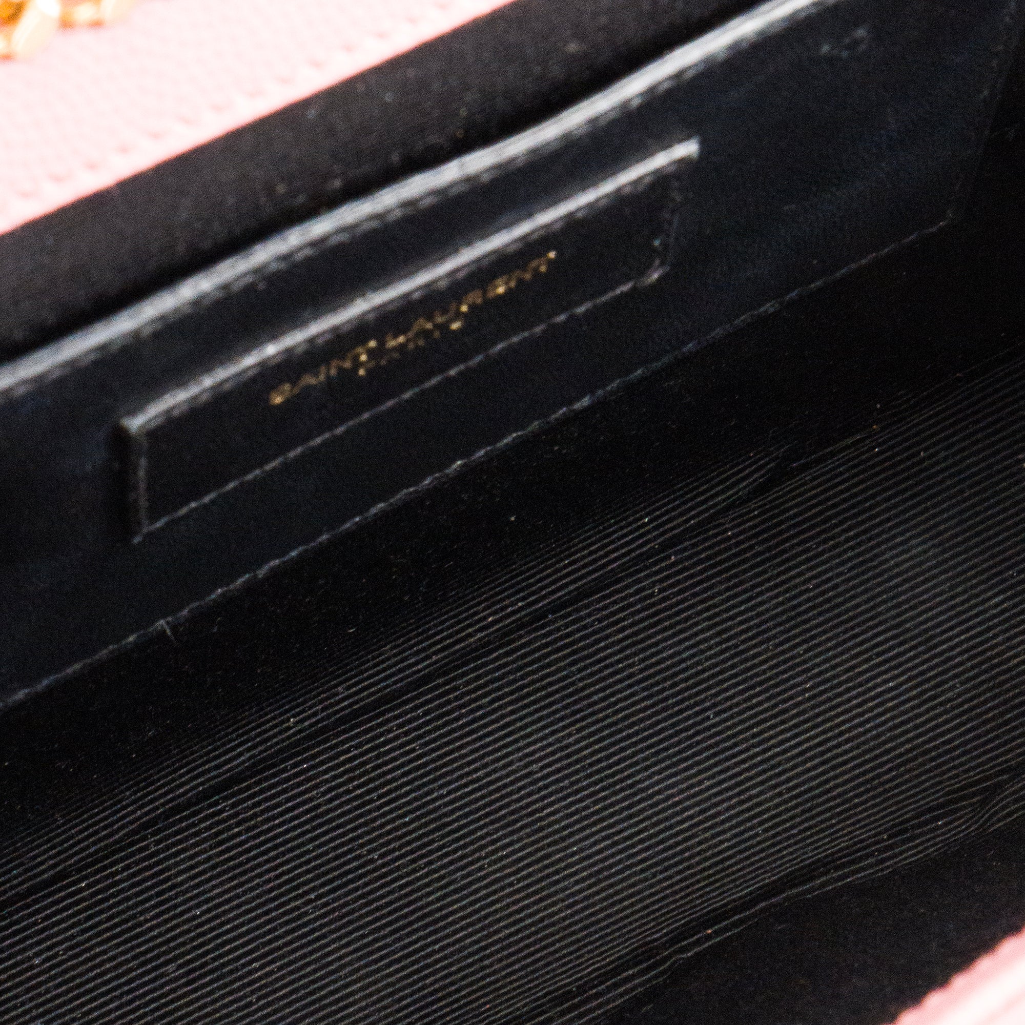 SAINT LAURENT - Sac à bandoulière Kate Saint Laurent en cuir grainé rose