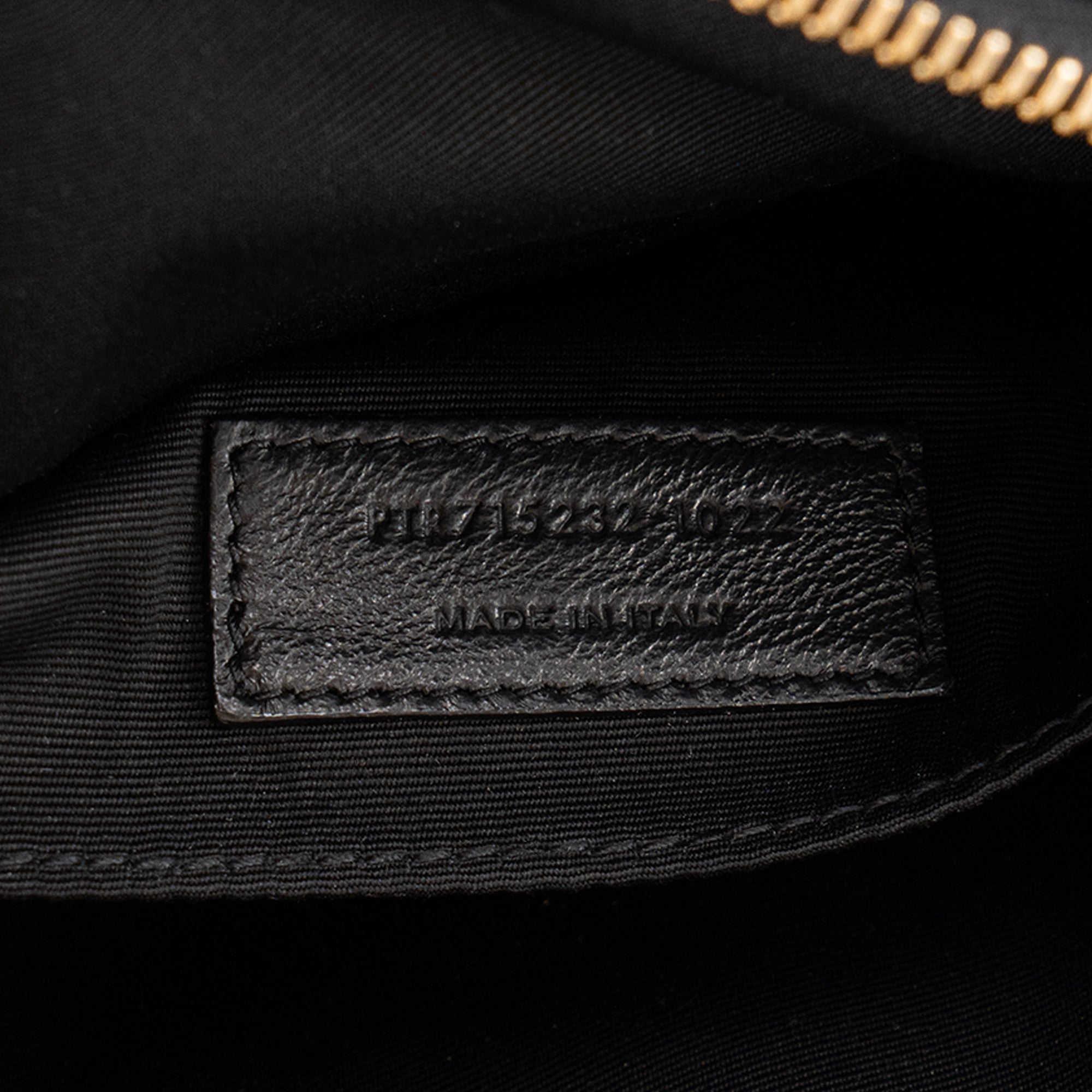 SAINT LAURENT - Sac à bandoulière Lou Saint Laurent en cuir lisse noir