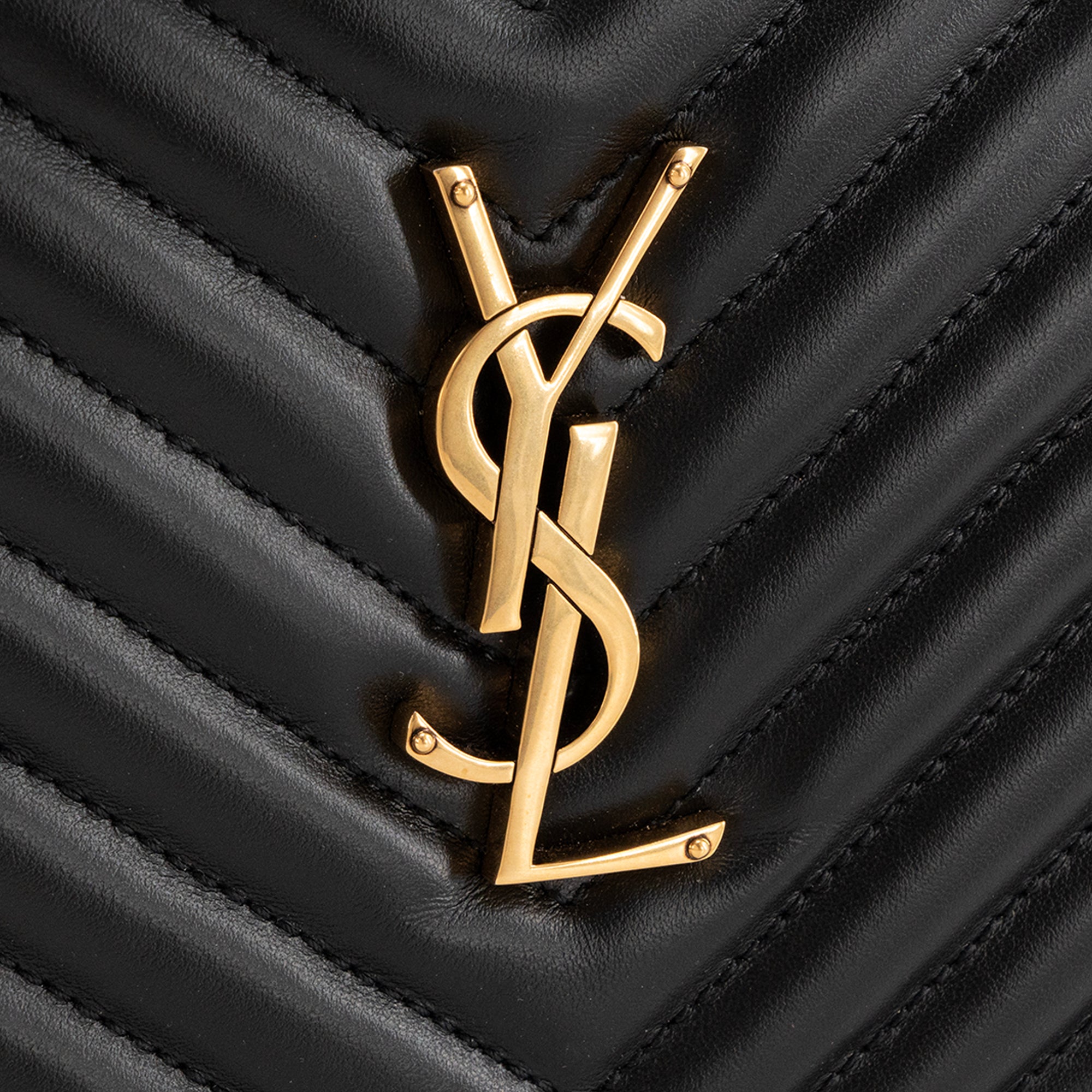 SAINT LAURENT - Sac à bandoulière Lou Saint Laurent en cuir lisse noir