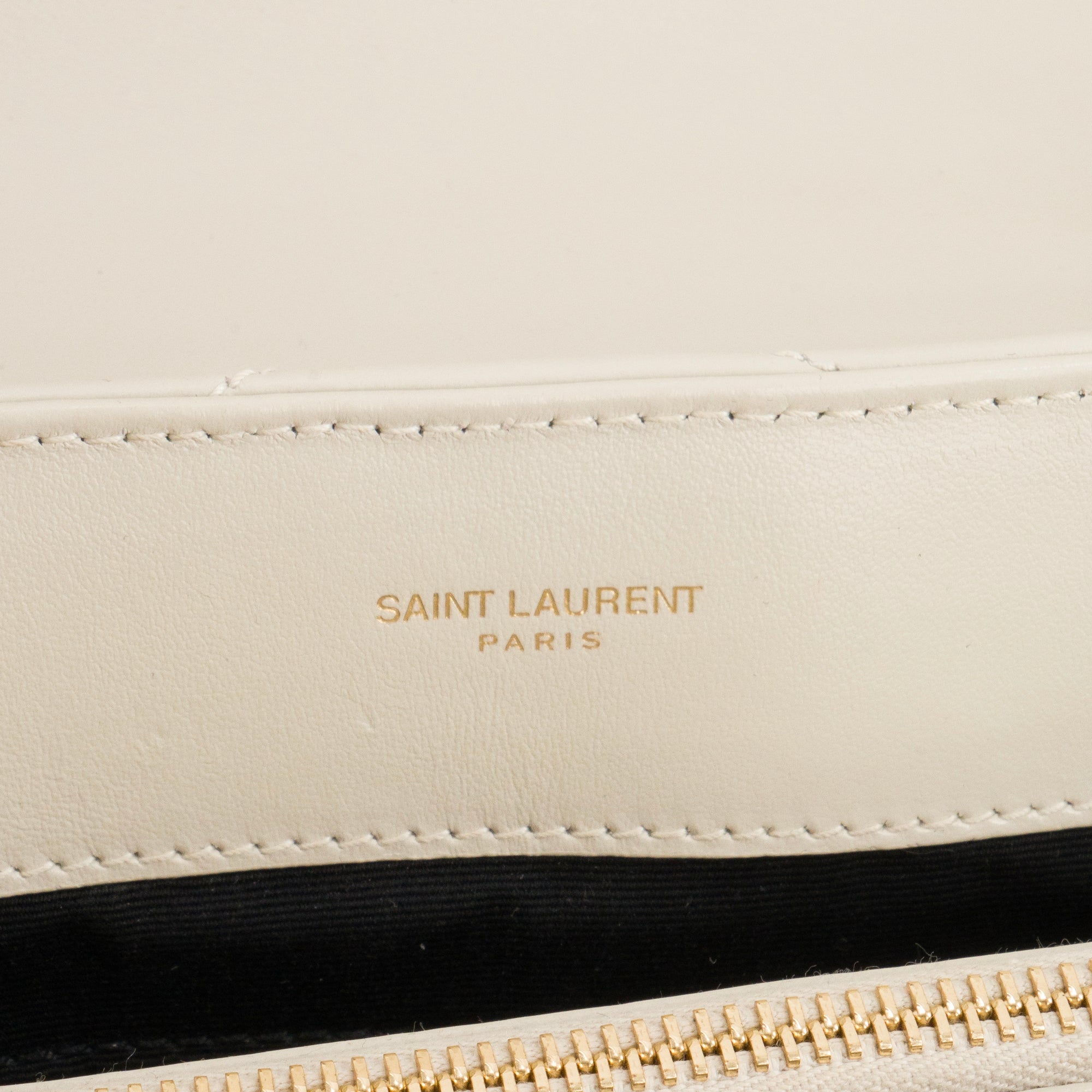 SAINT LAURENT - Sac à bandoulière Loulou medium Saint Laurent en cuir lisse écru