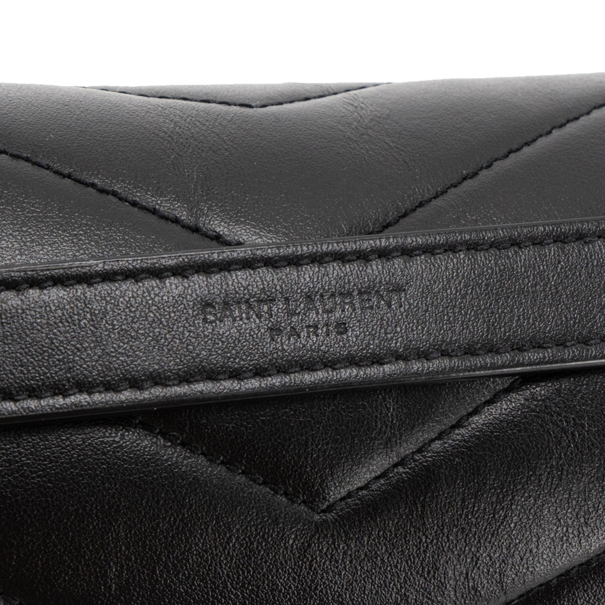 SAINT LAURENT - Sac à bandoulière Loulou Medium Saint Laurent en cuir noir