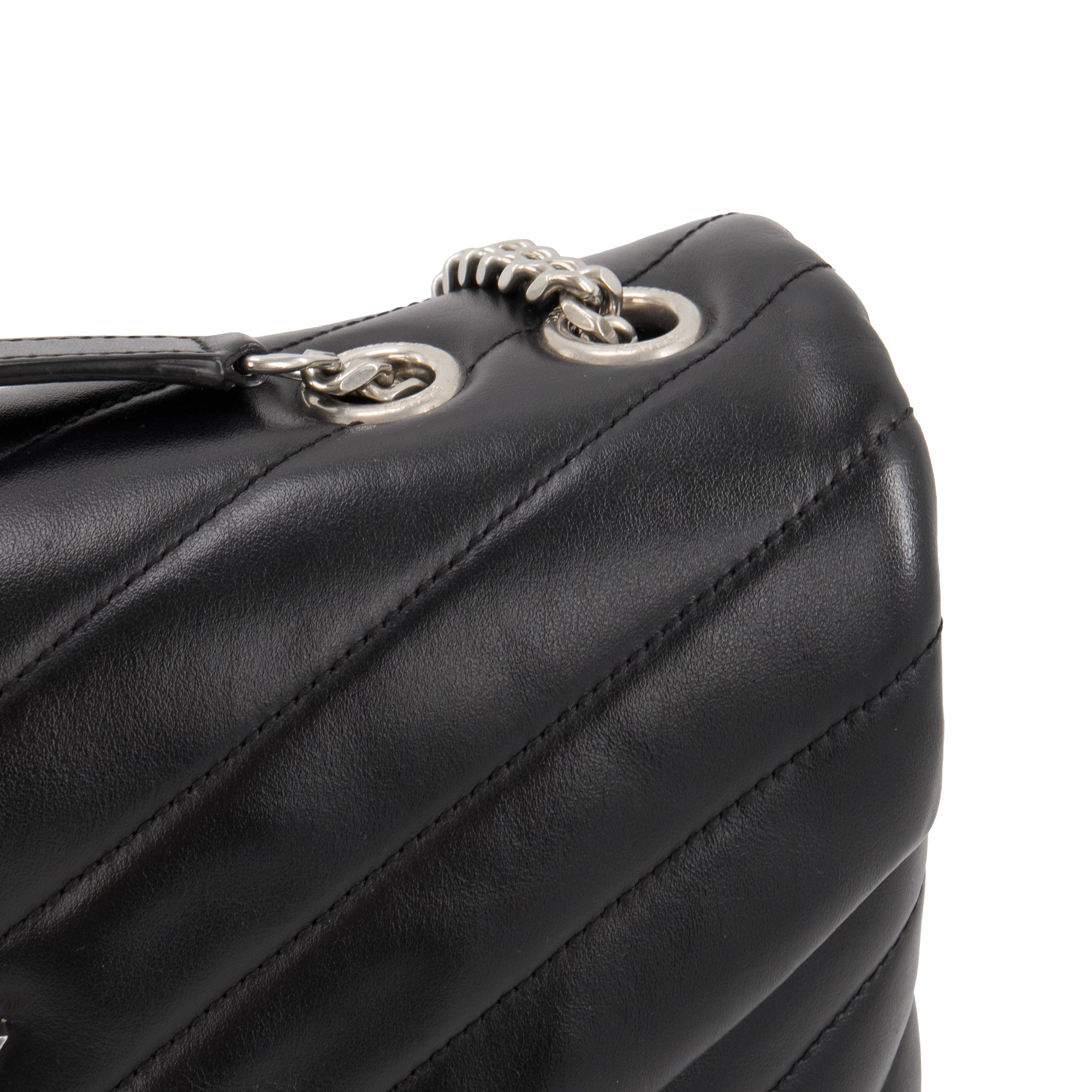 SAINT LAURENT - Sac à bandoulière Loulou Medium Saint Laurent en cuir noir