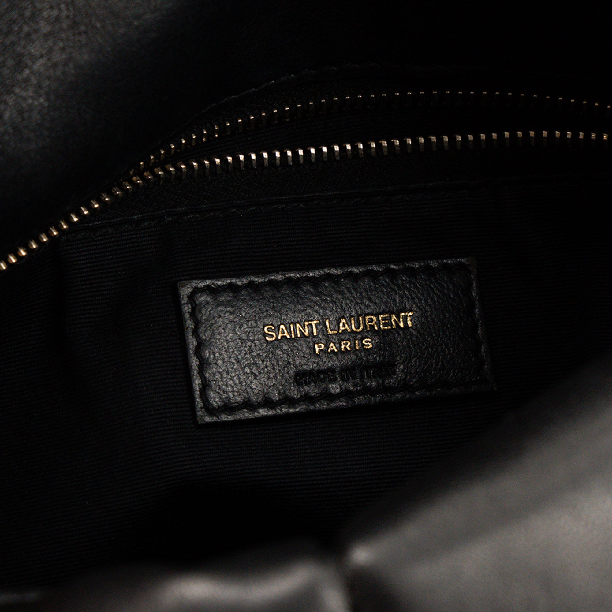 SAINT LAURENT - Sac à bandoulière Loulou Puffer Small Saint Laurent en cuir lisse noir